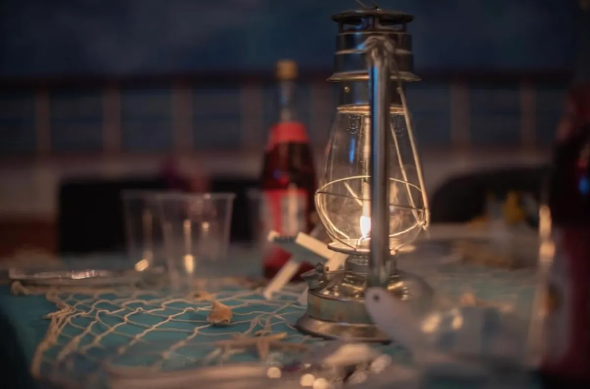 Oil Lamp Lanterns 