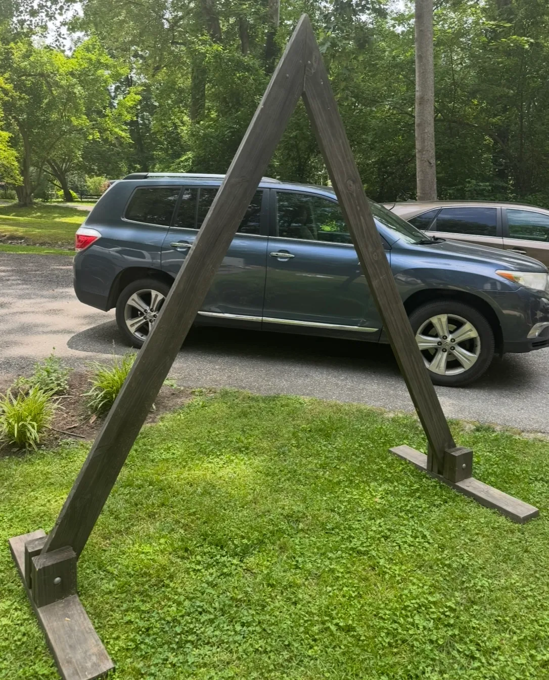 Triangle Wood Arch (8ft.x6ft.)