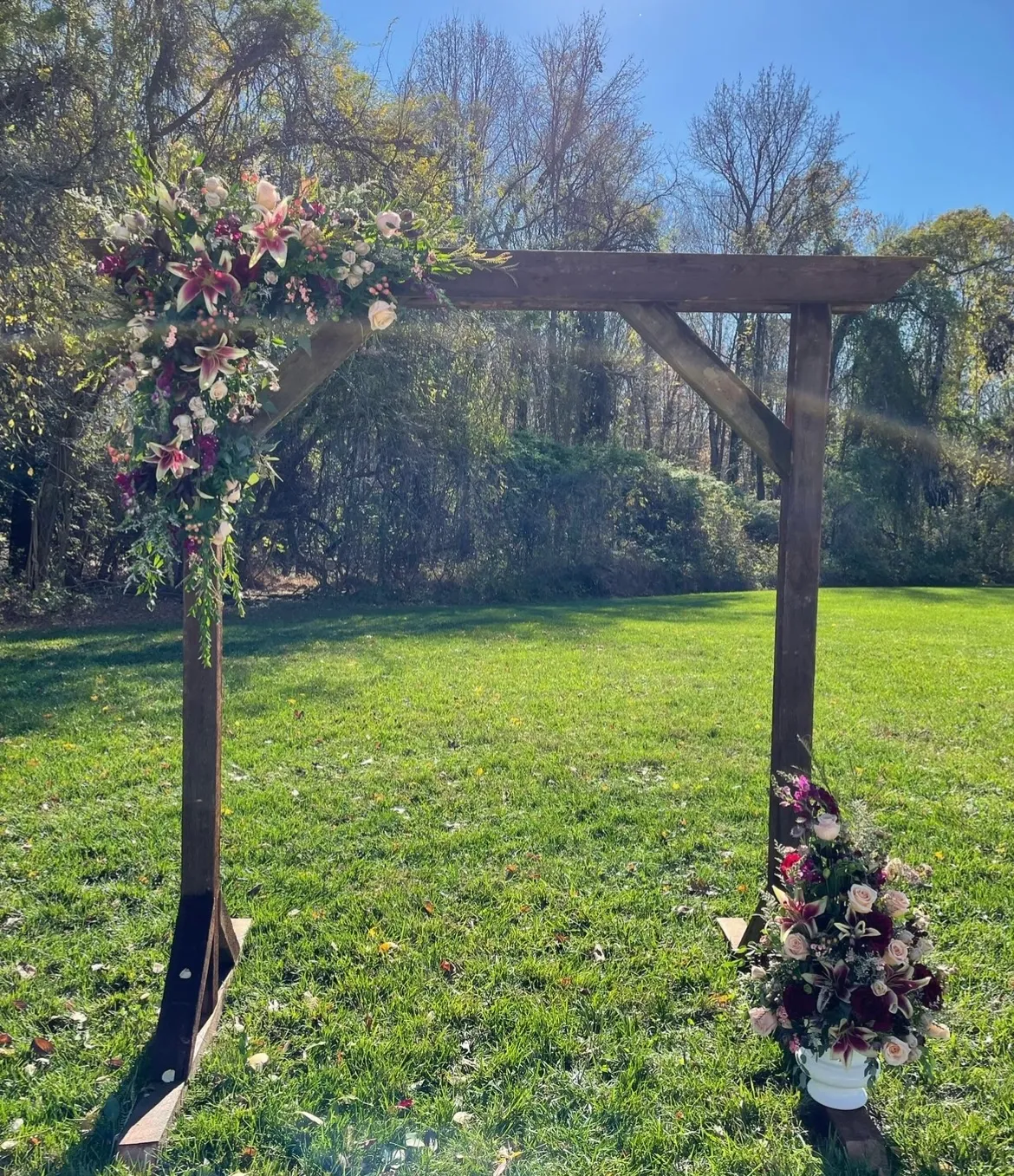 Barn Wood Stained Arch (Measures 95" wide x 91" high; Double bars on top)