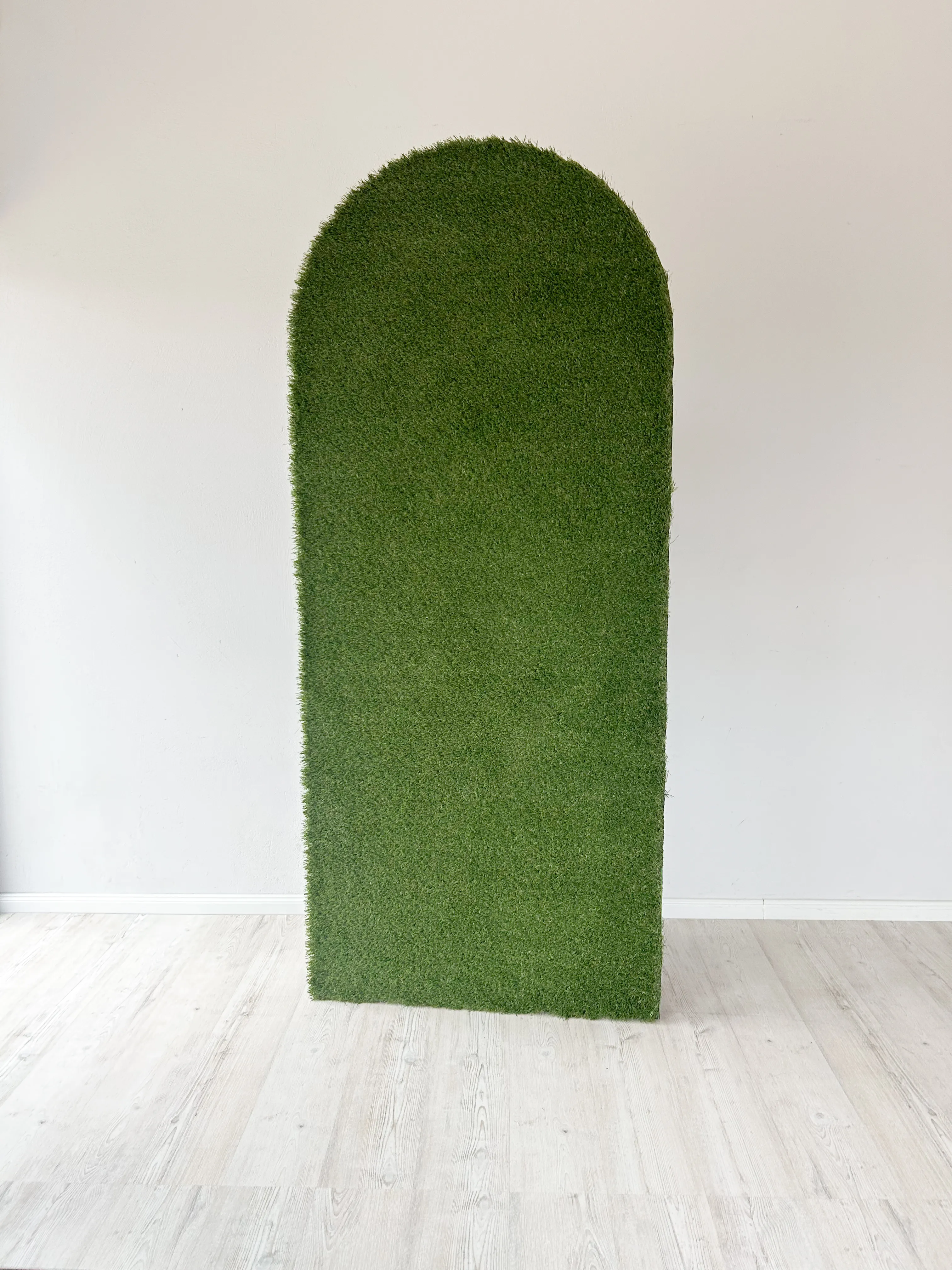GREEN arch backdrop