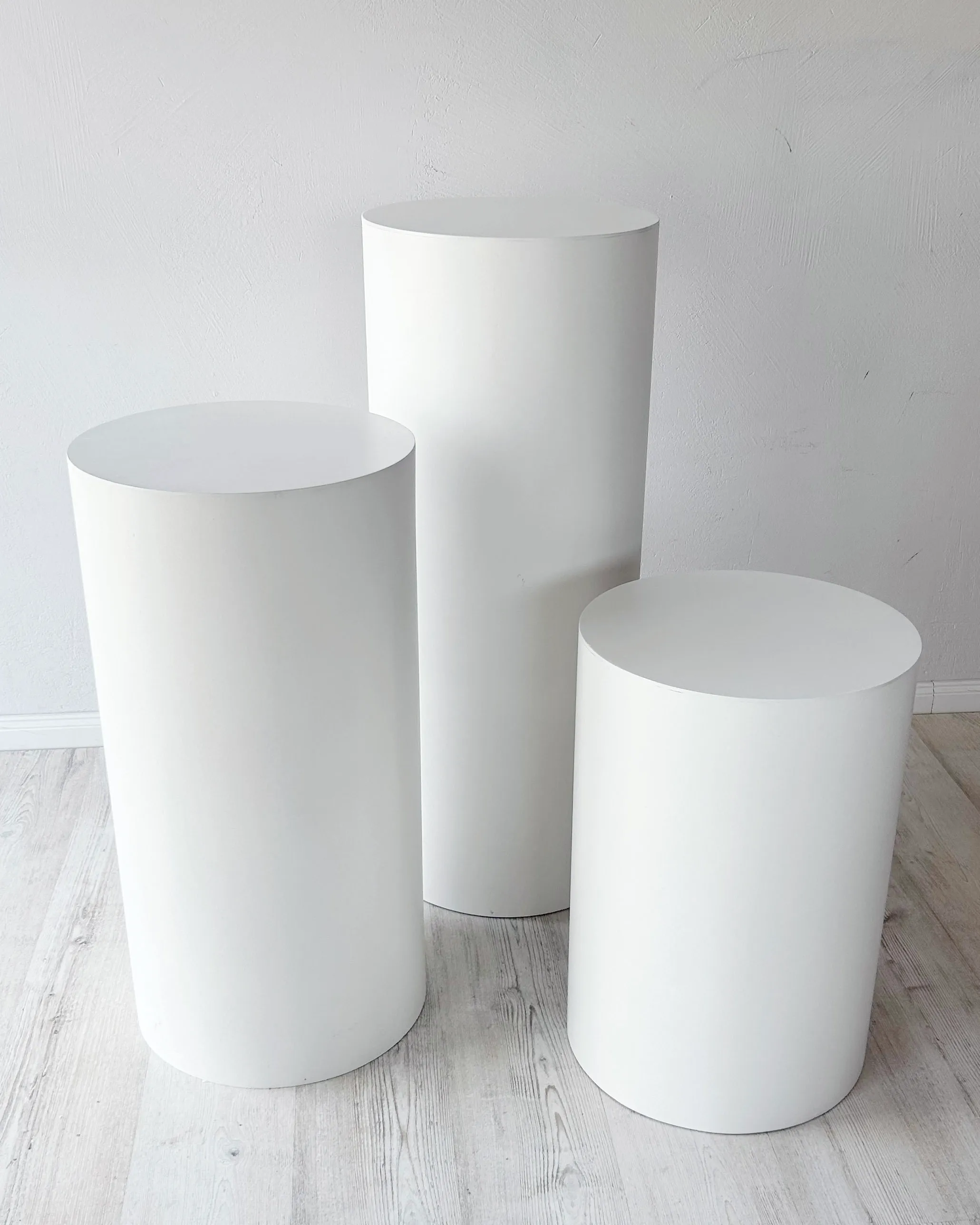 CYLINDER WHITE plinth 80 cm