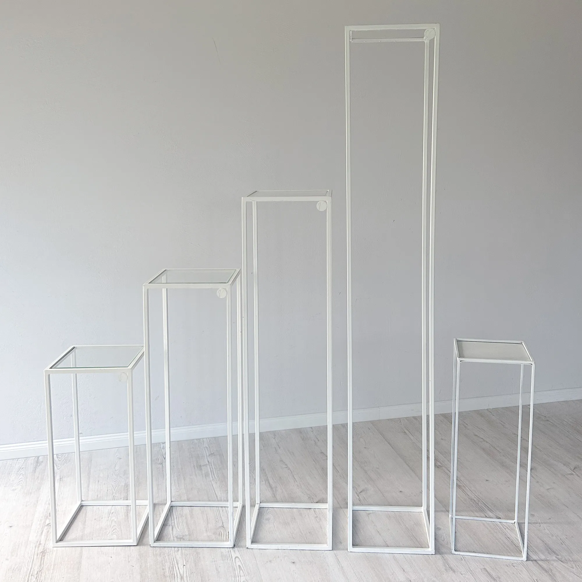 SIMPLE WHITE 65 cm plinth