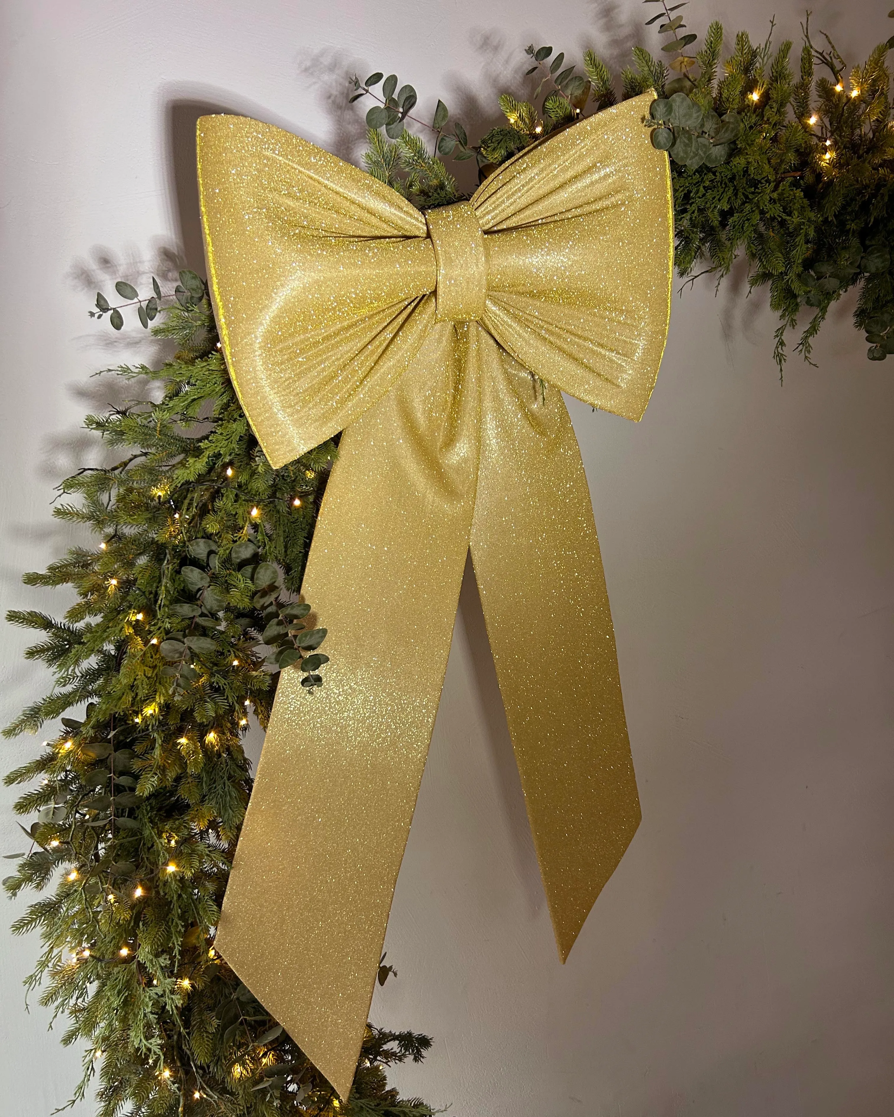 GOLD bow