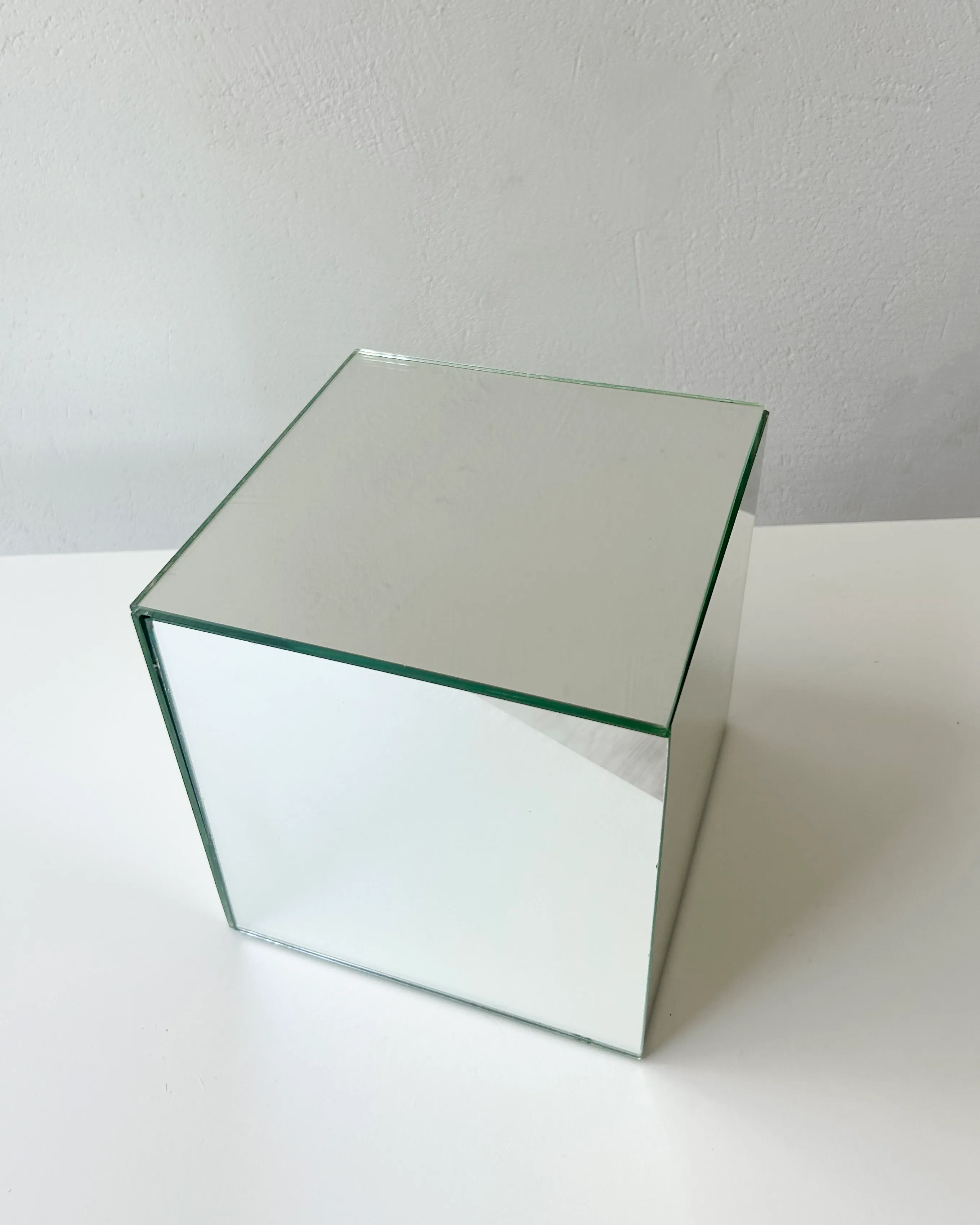 MIRROR dessert stand 19x19 h18 cm