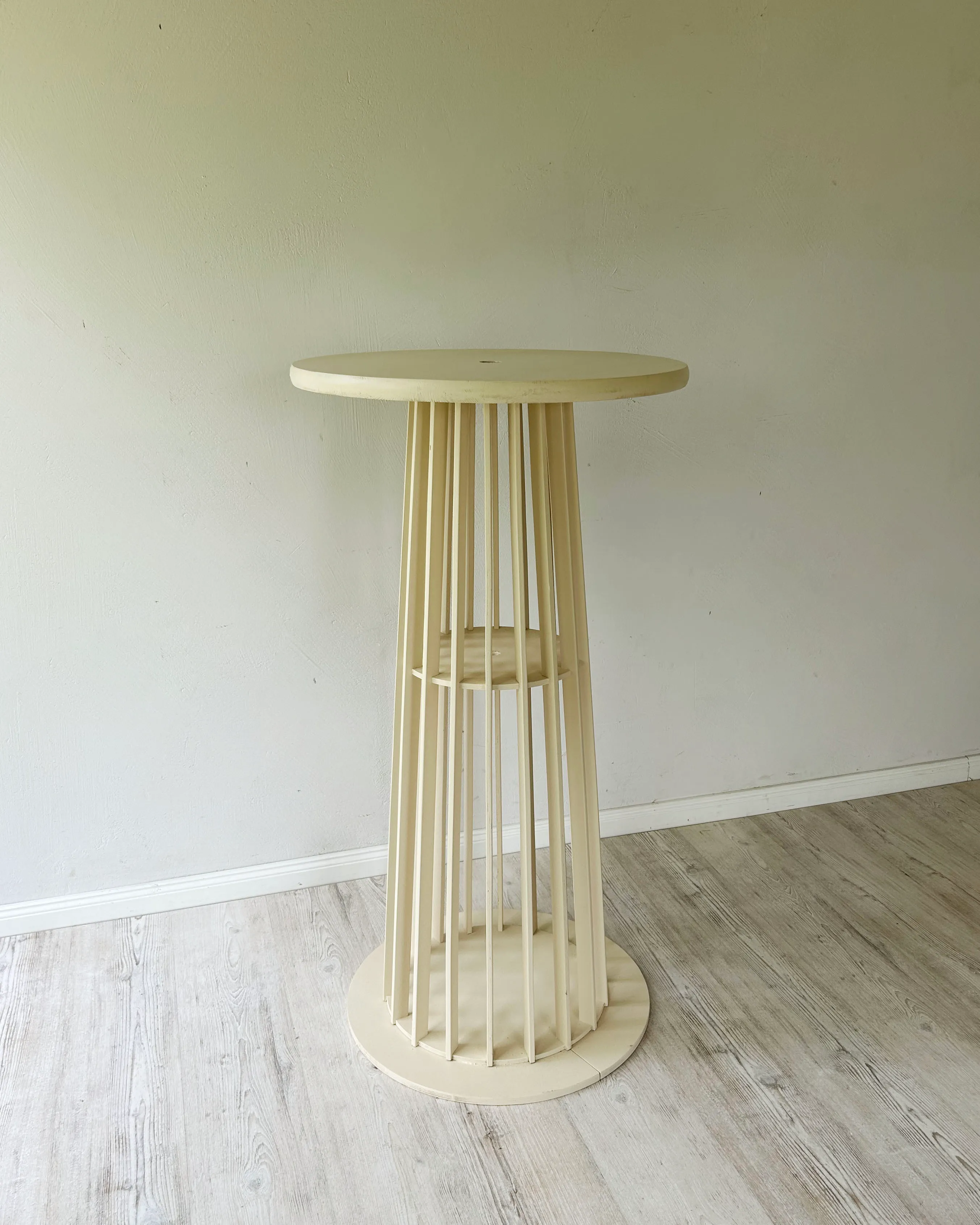 BOHO BAR table