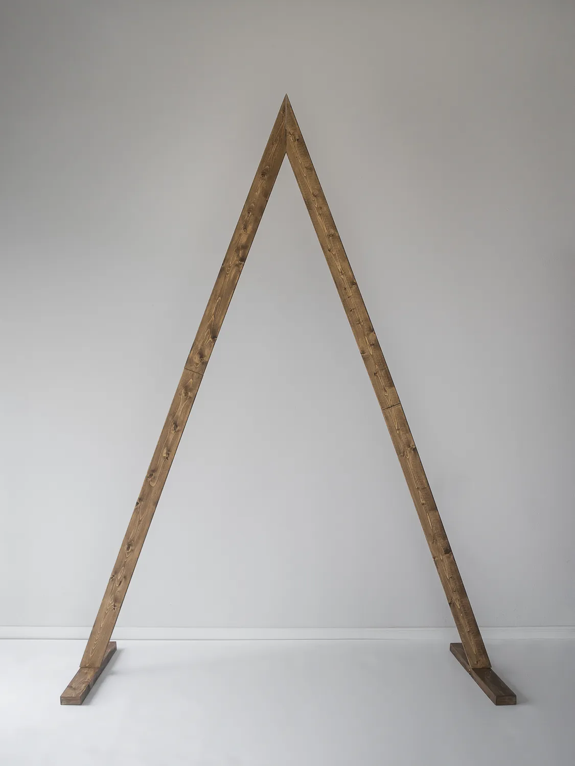 TRIANGLE WOOD arch