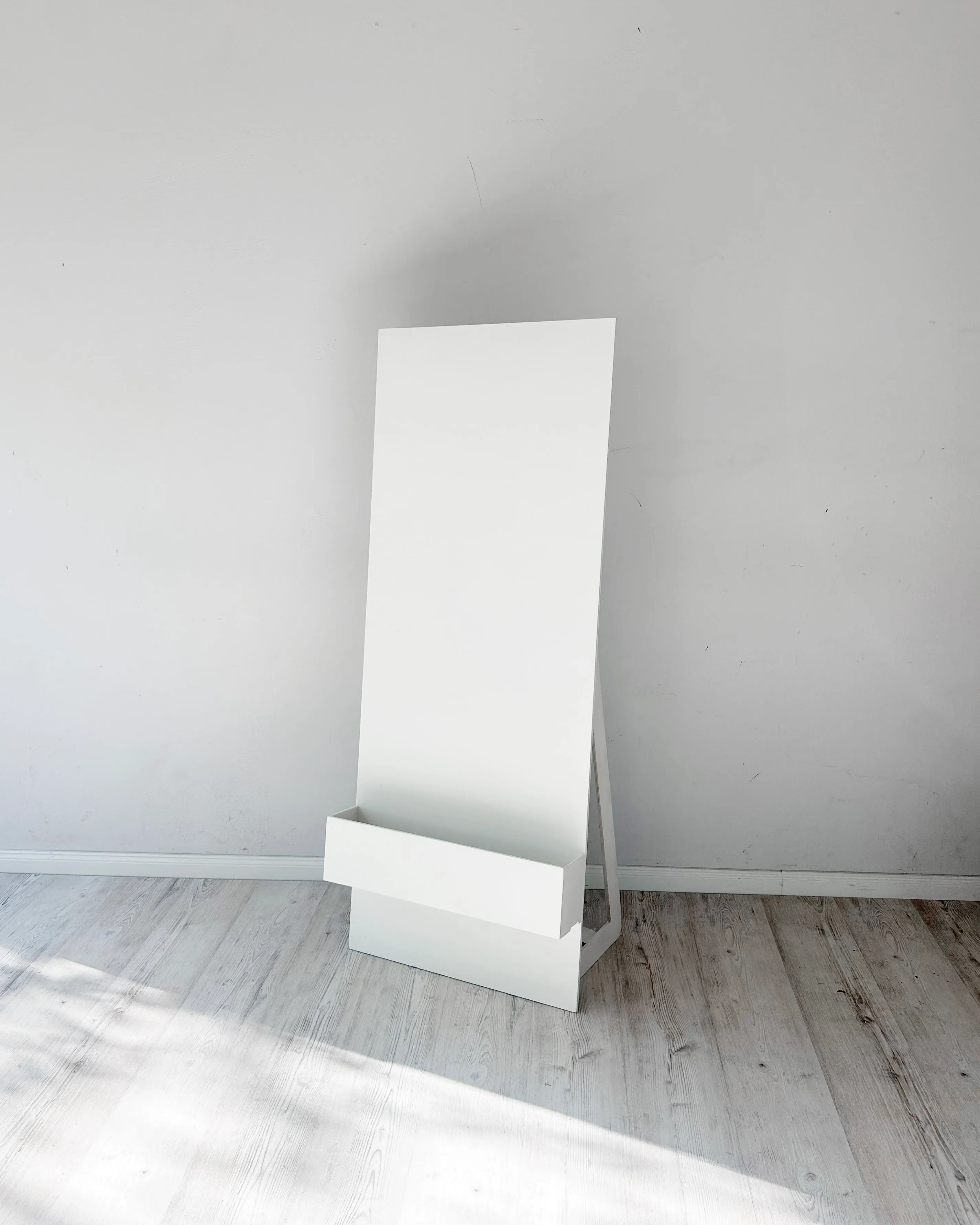 MINIMAL stand