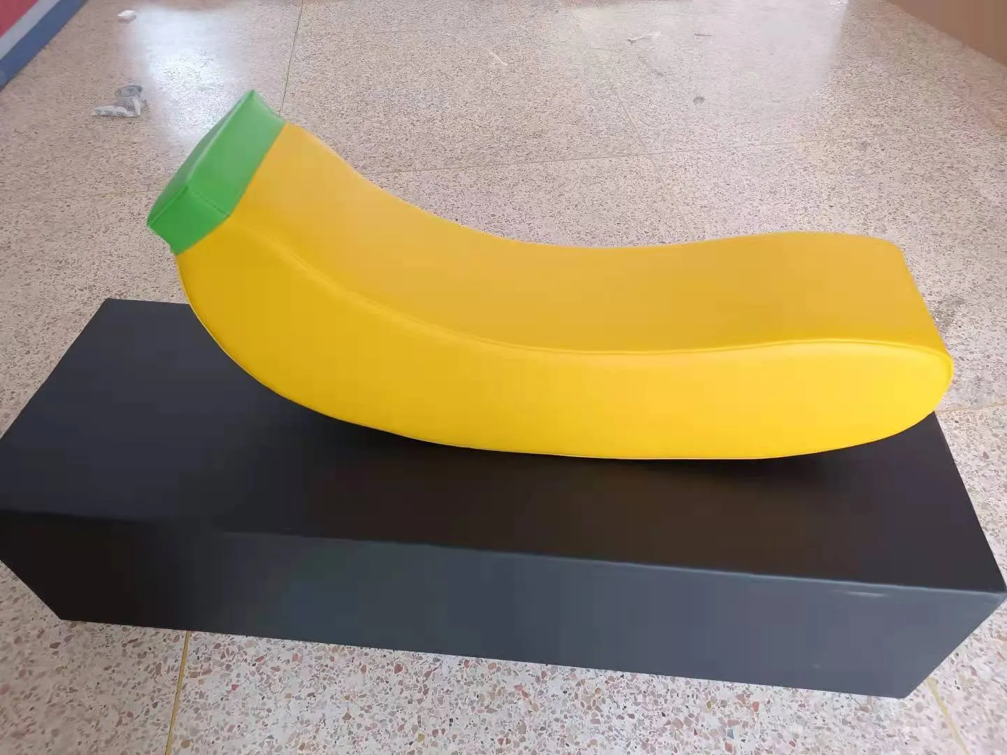 Big Banana Rocker