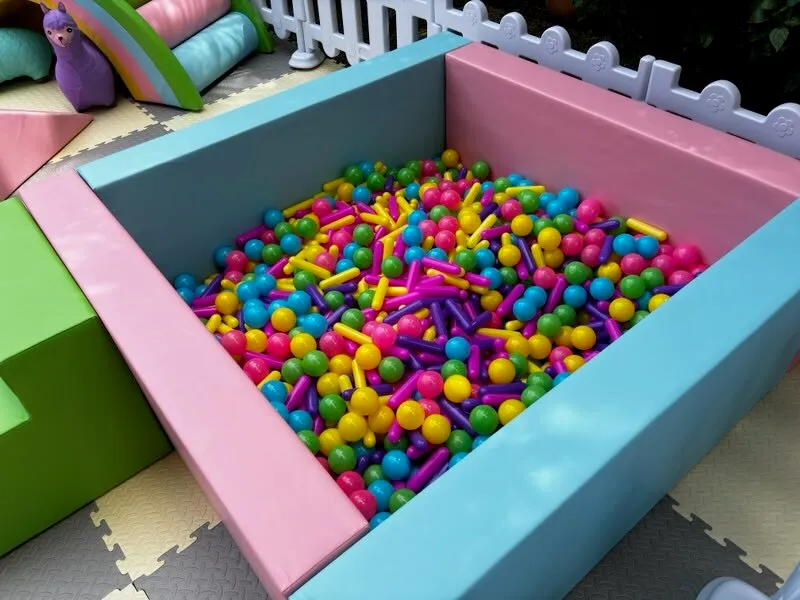 4 ft Ball Pit
