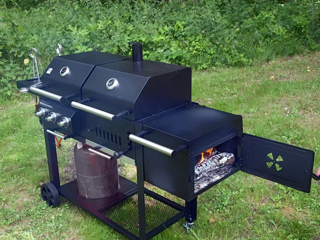 Gas & Charcoal Grill Combination