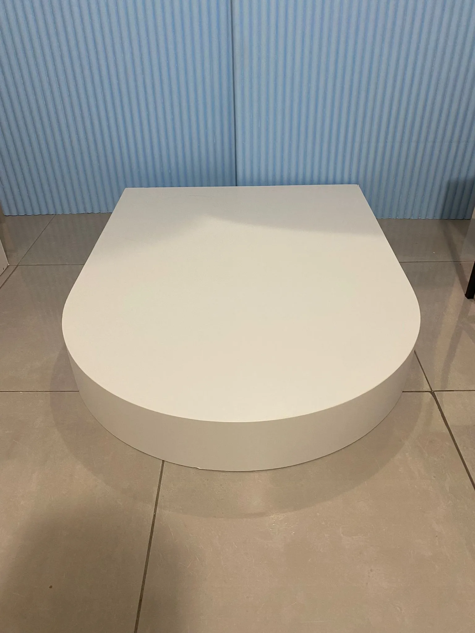 Tarima blanca ovalada M 4x3