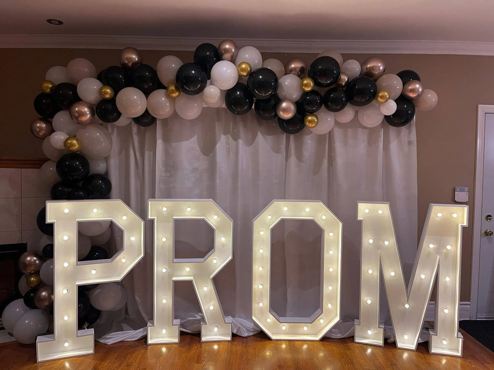 "PROM" - 4FT