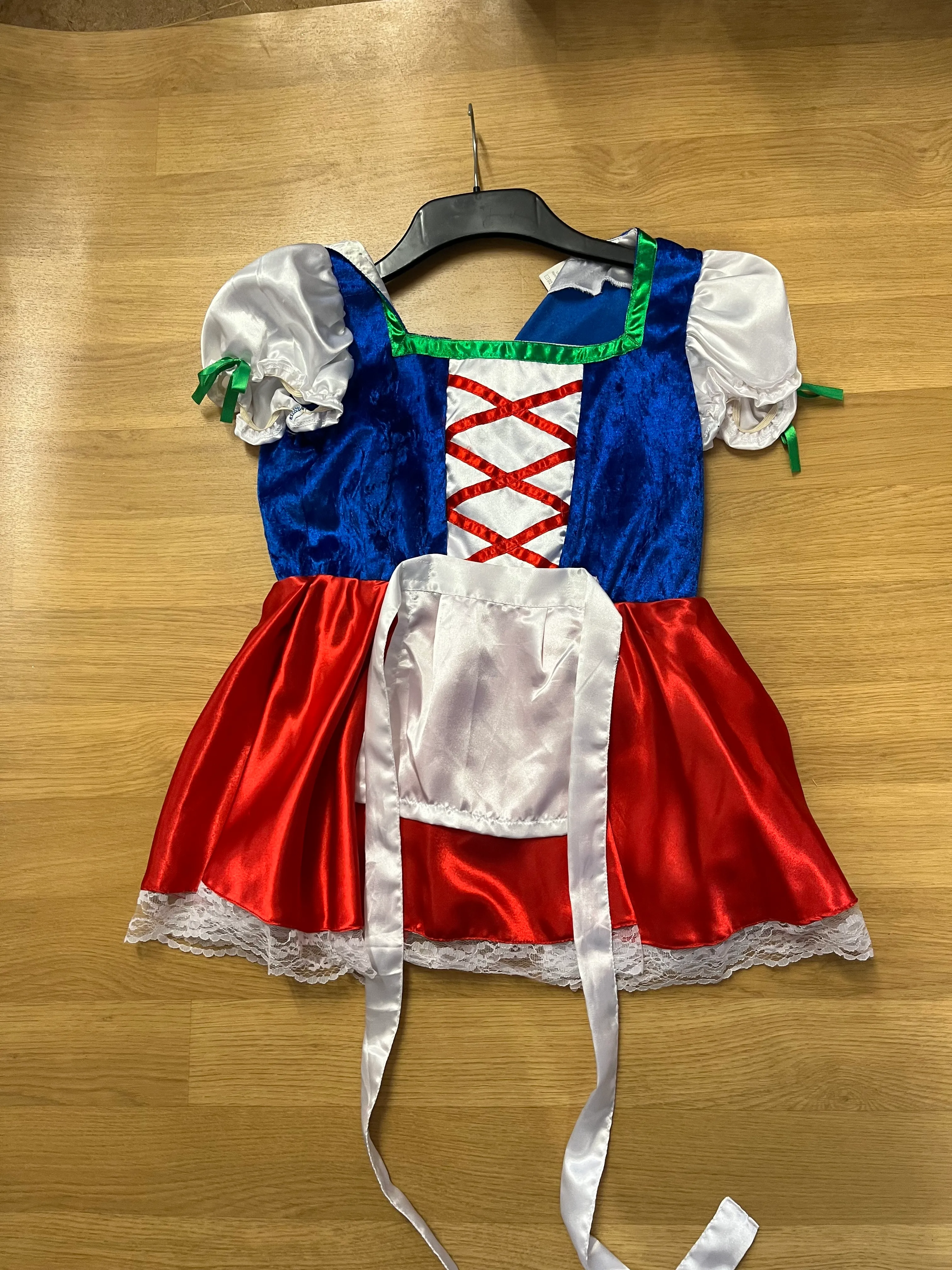 Dress- Dutch girl 