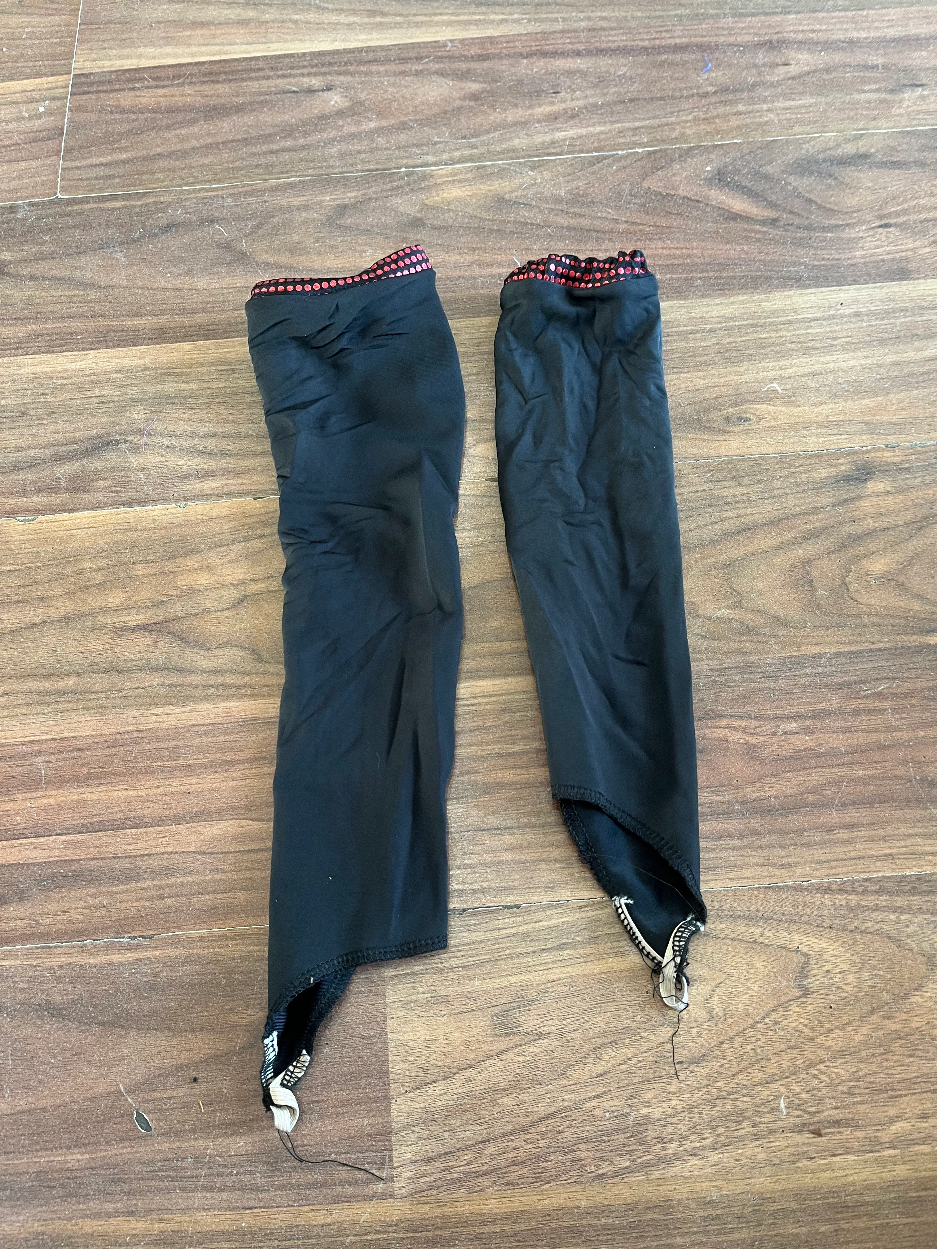 Arm sleeves- Black with red edge