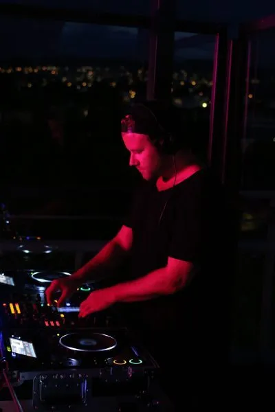 DJ Kinder