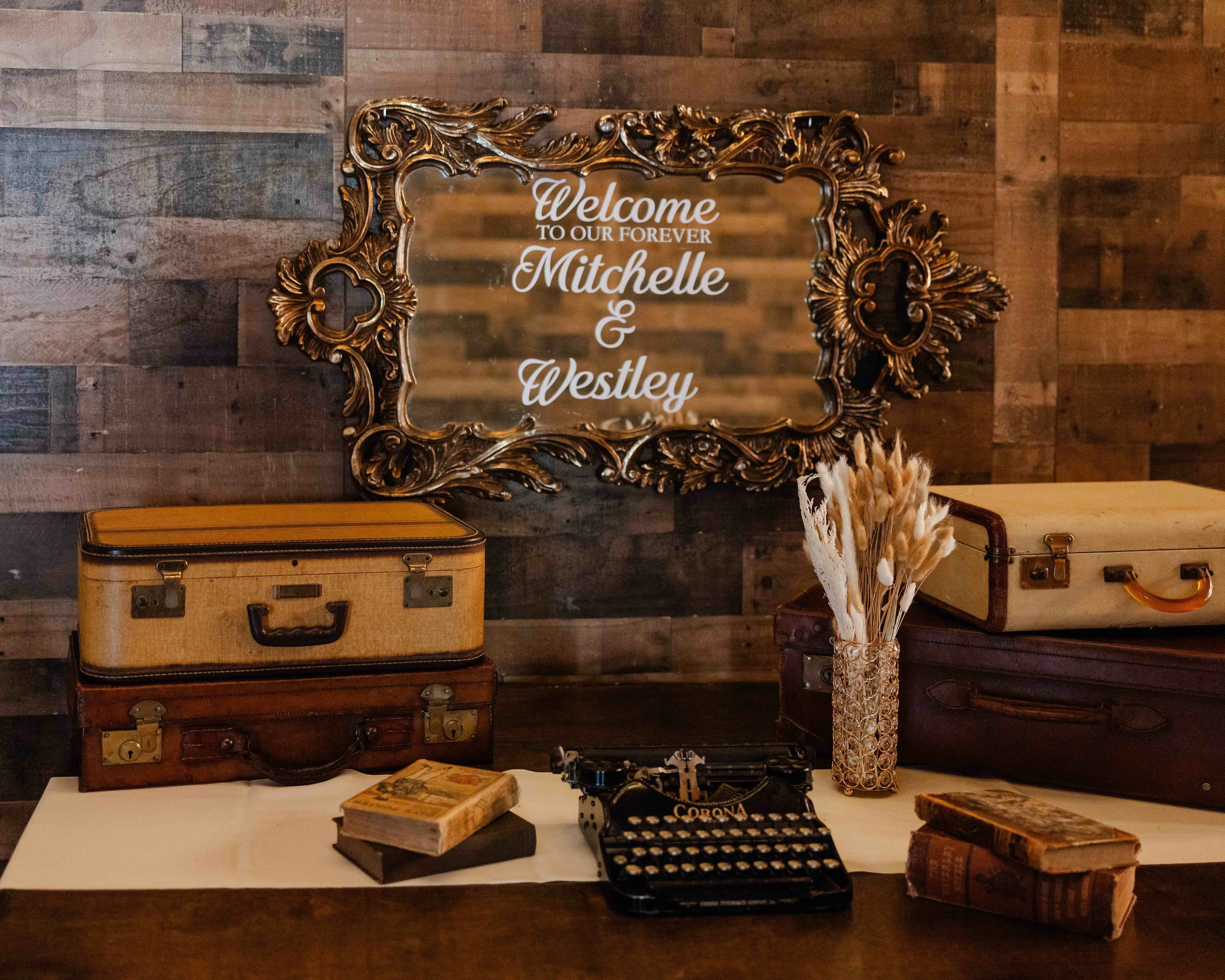 Vintage Decor Props