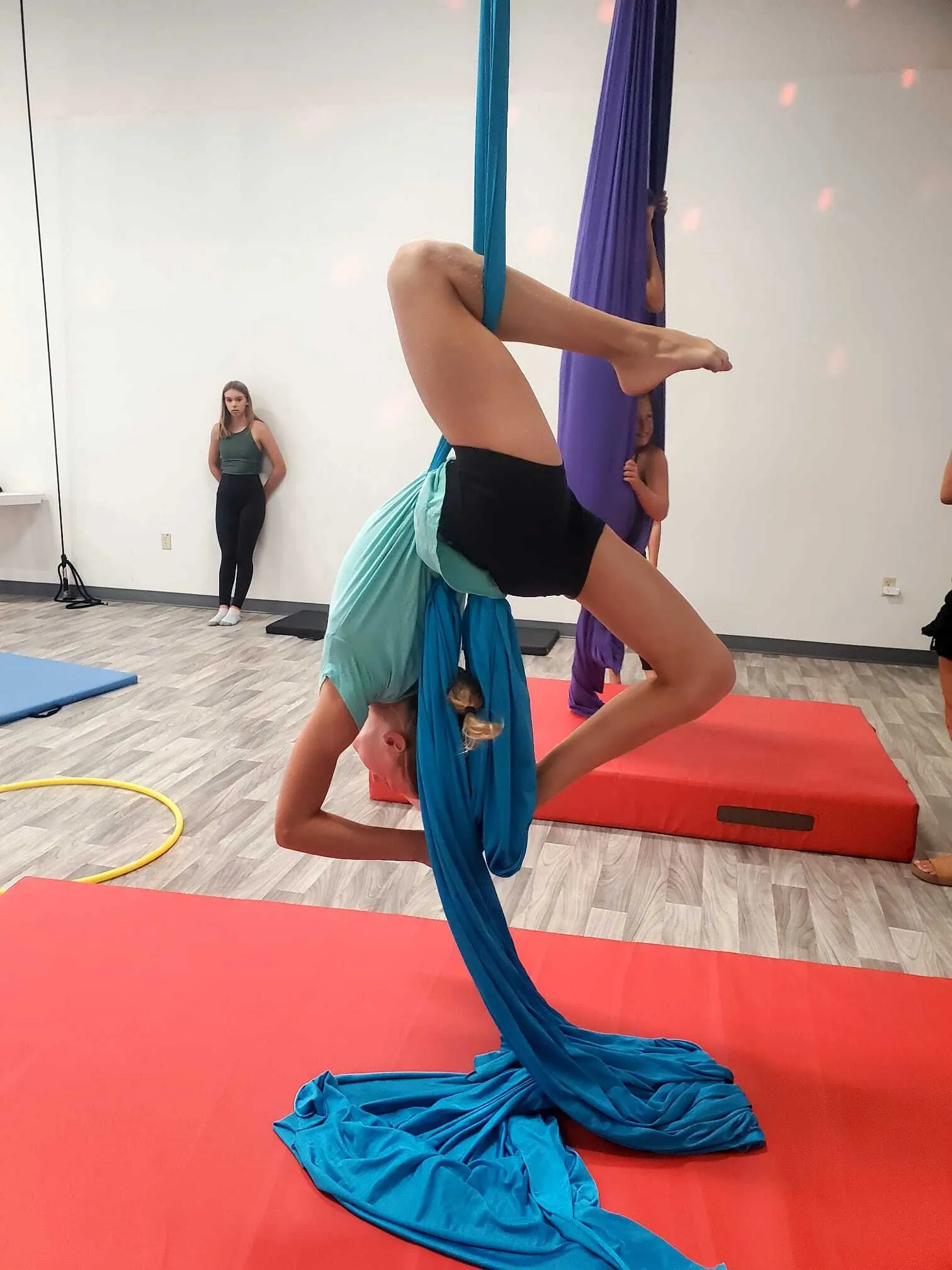 Kids aerial classes, 8 to 12 years