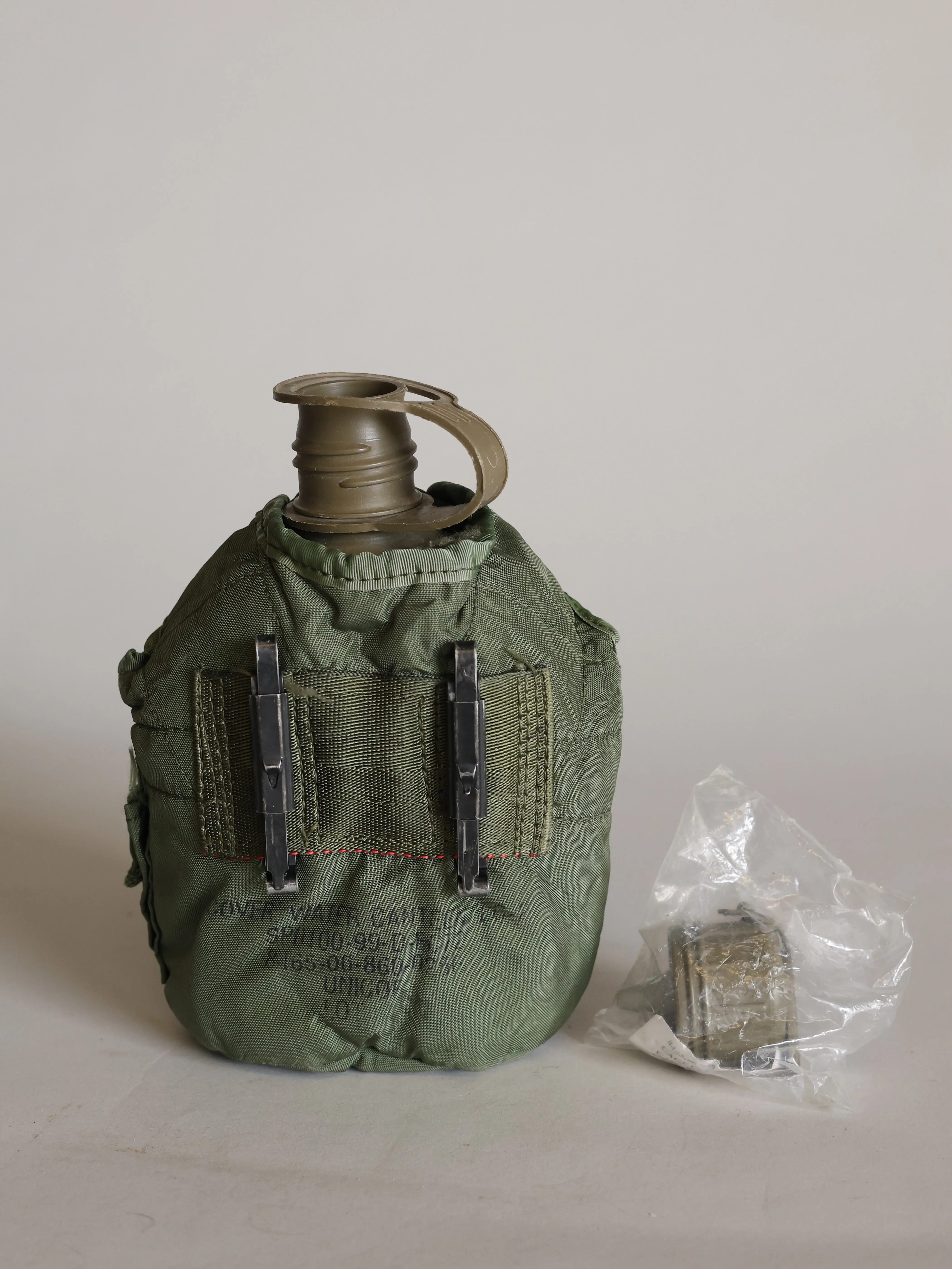 Cover water Canteen green