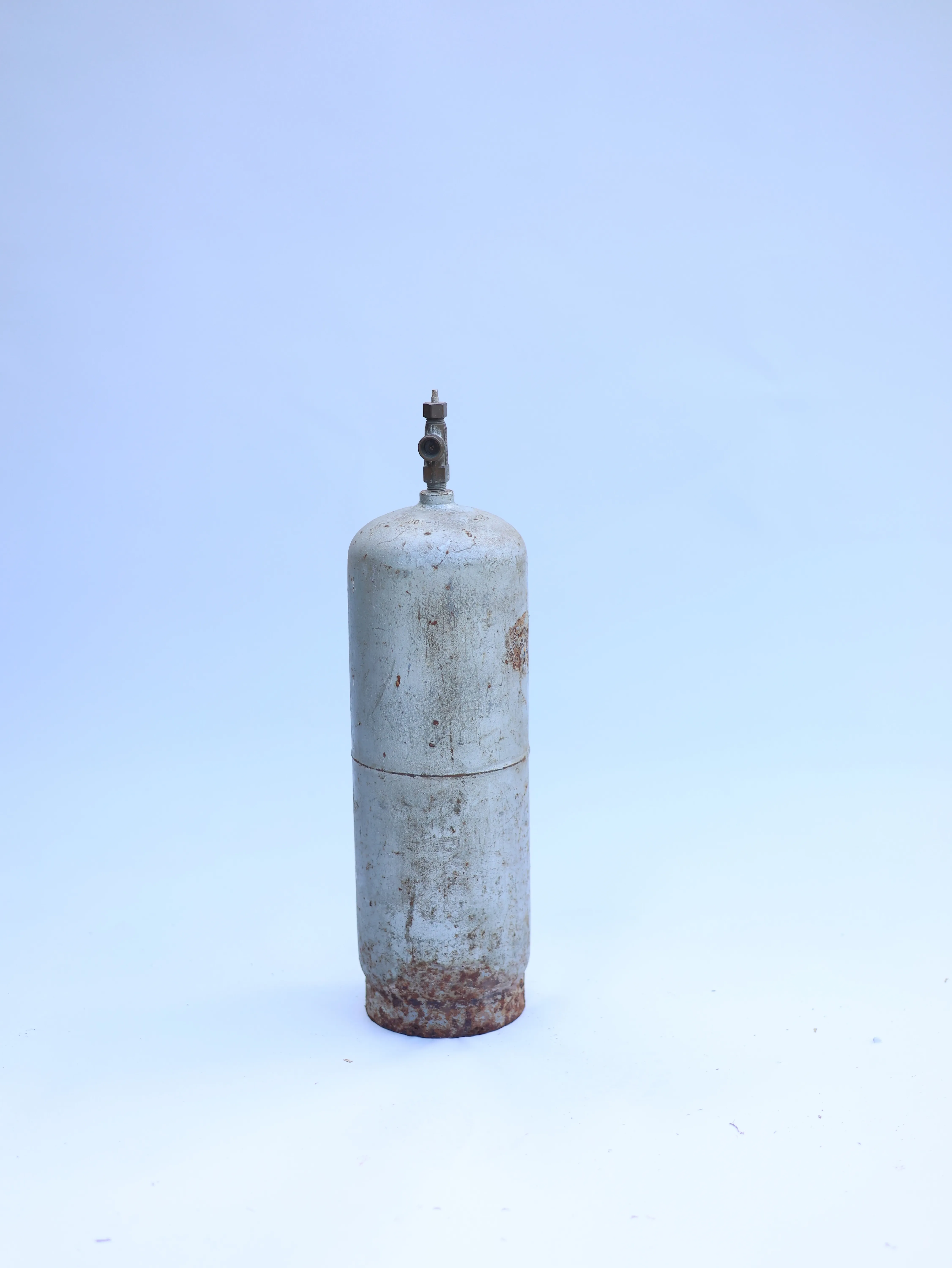 Oxygen tank
