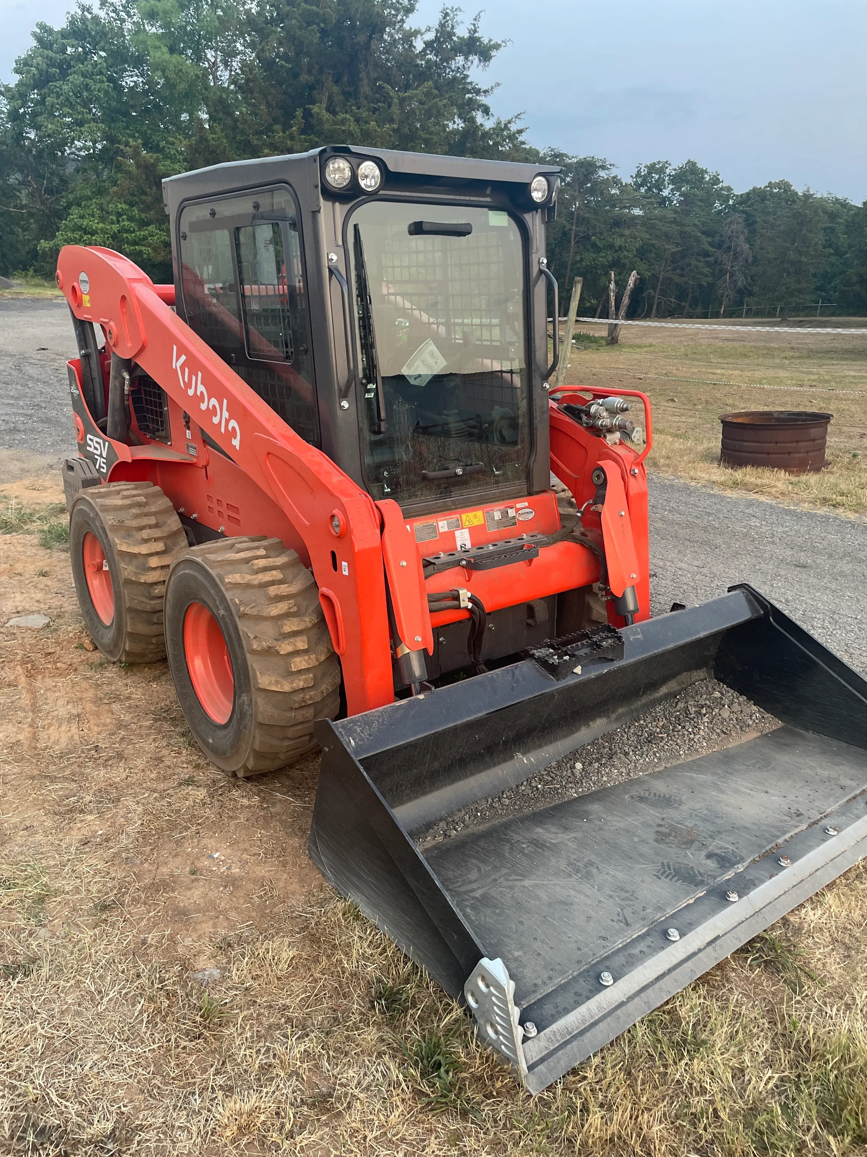Kubota SSV75 Skid Steer Maryland Trailer and Equipment Rentals VP