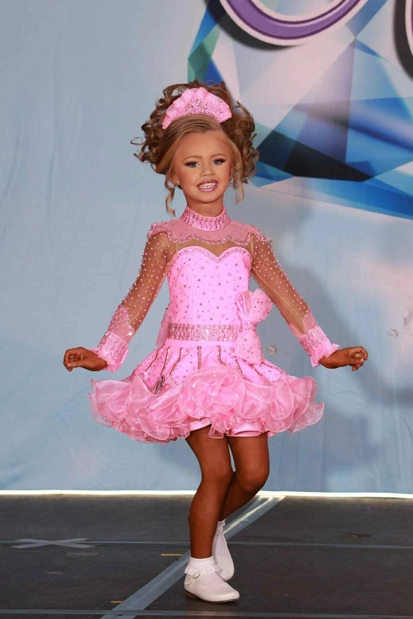 3/5 Pink Mega Ruby Belle- Brianna Koster