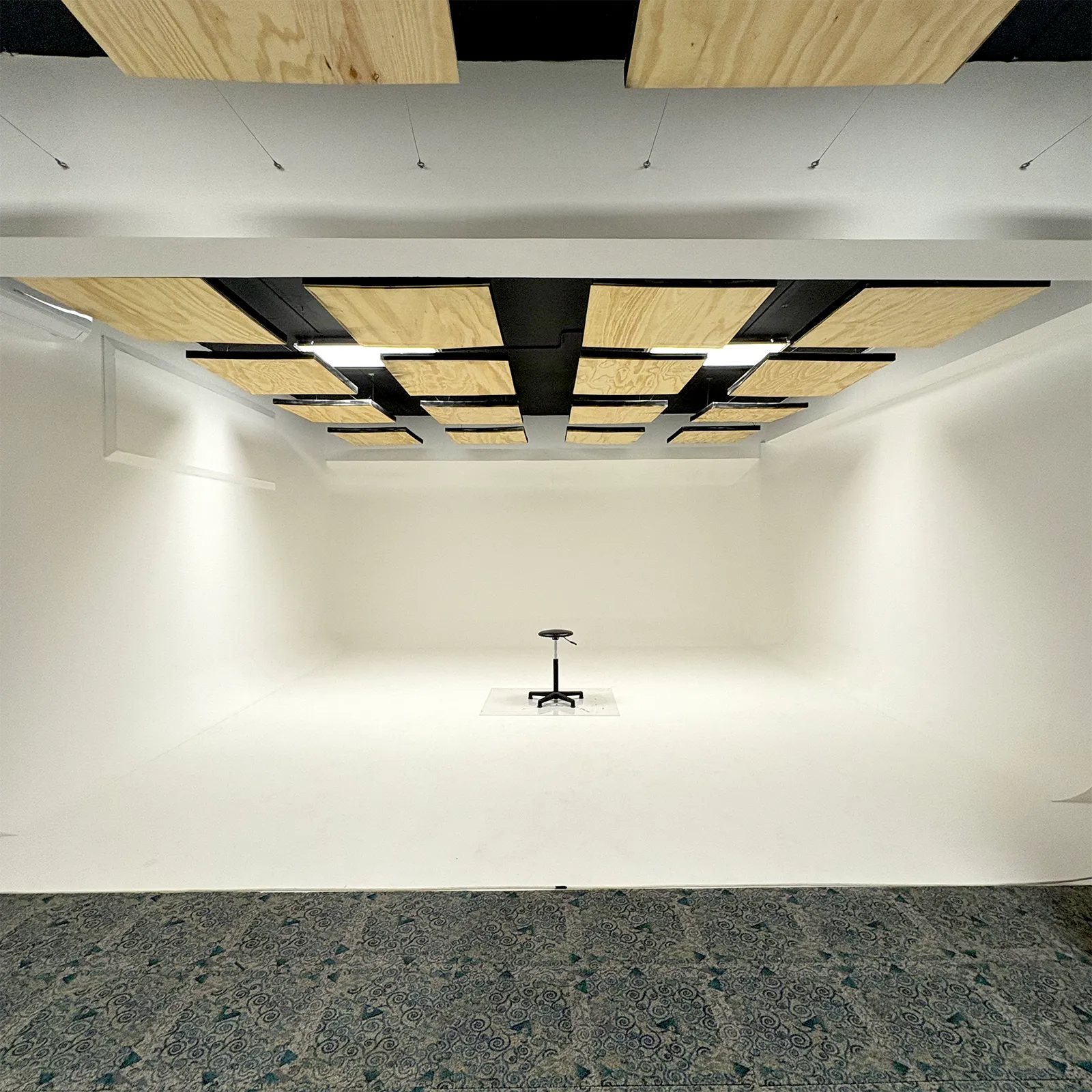 STUDIO A (650 Sq Ft White Cyclorama Wall)