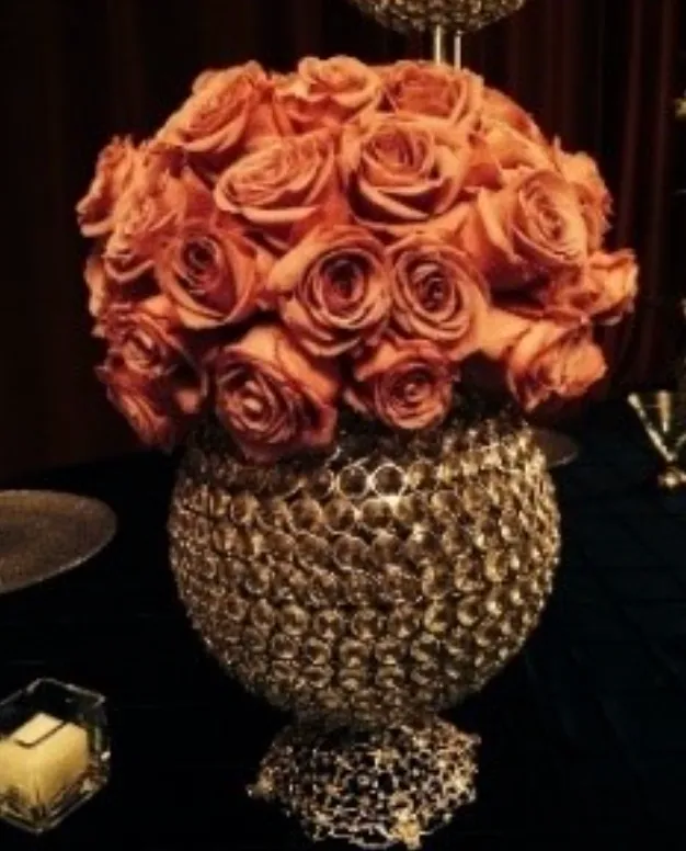 Low Silver Crystal Ball Centerpiece