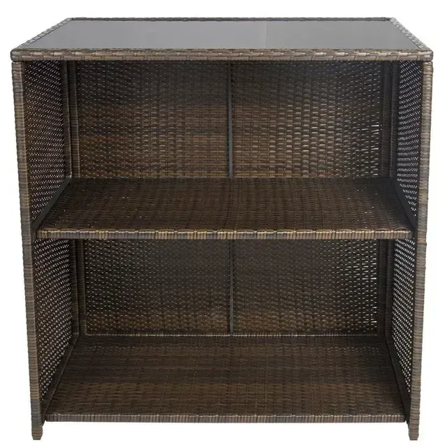   Wicker Bar