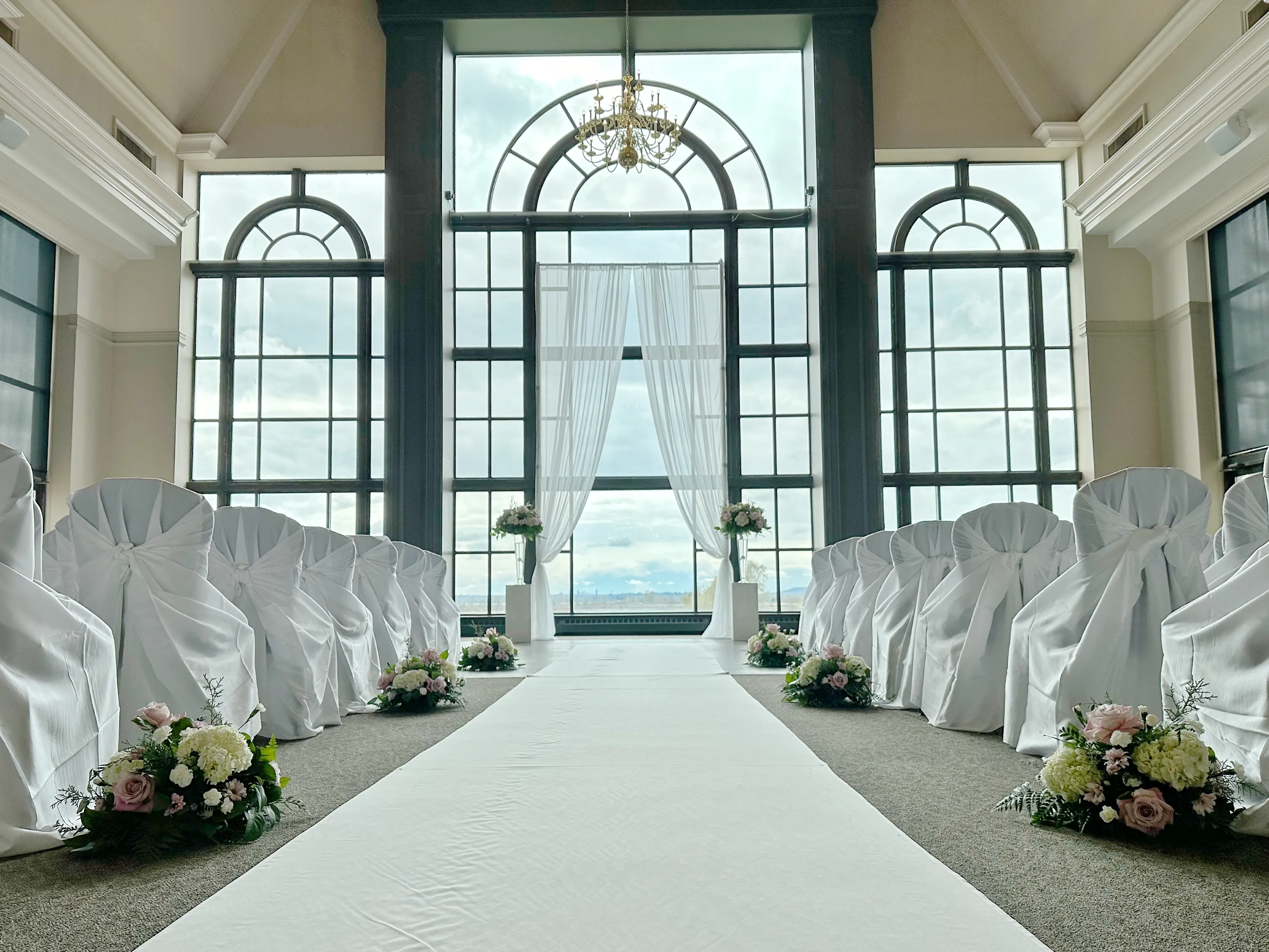 Aisle Runner - 40ft - White