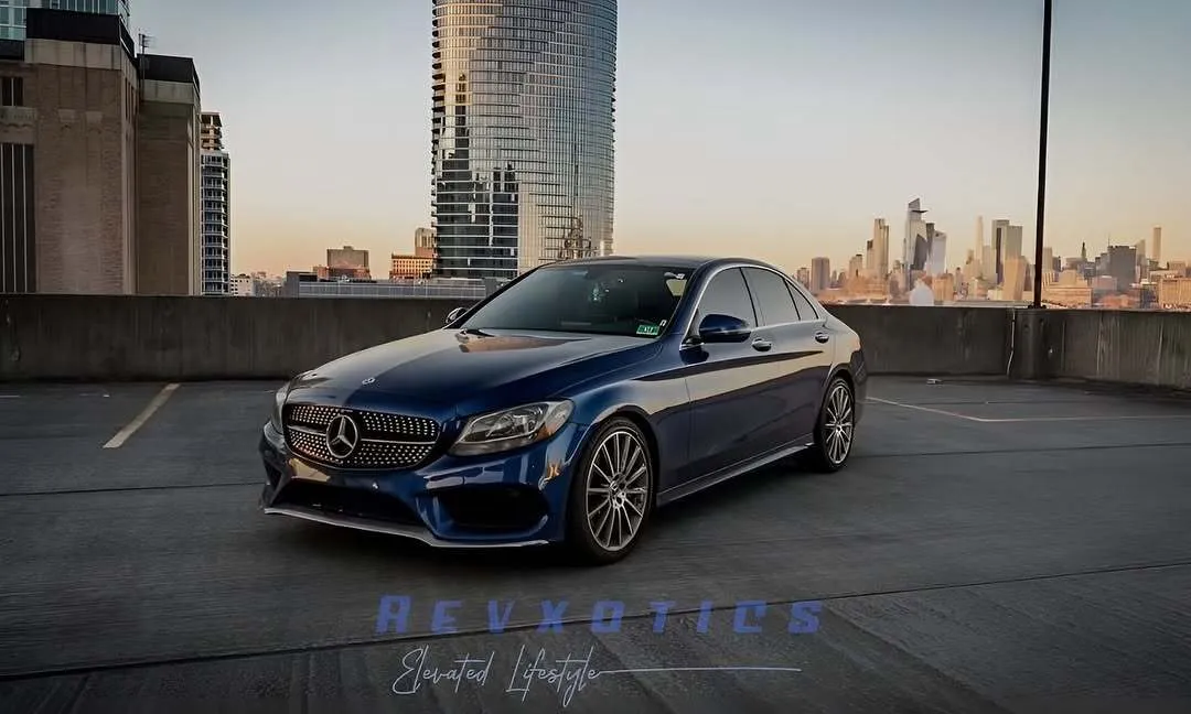 Mercedes-Benz C300