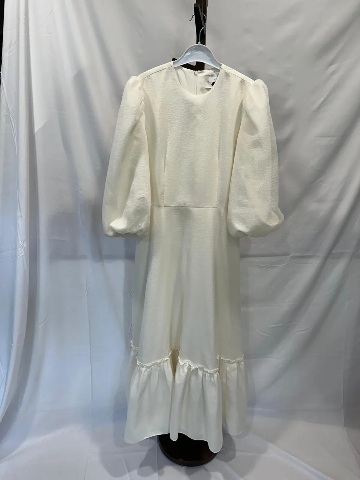 1157 8 Cream