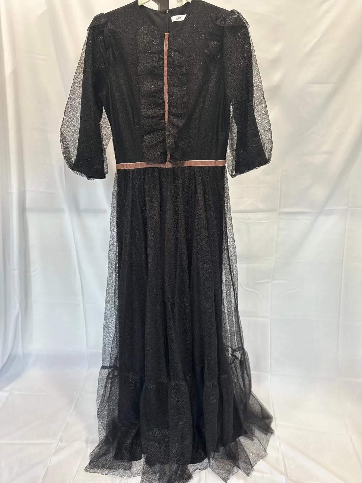 1114 8 Black