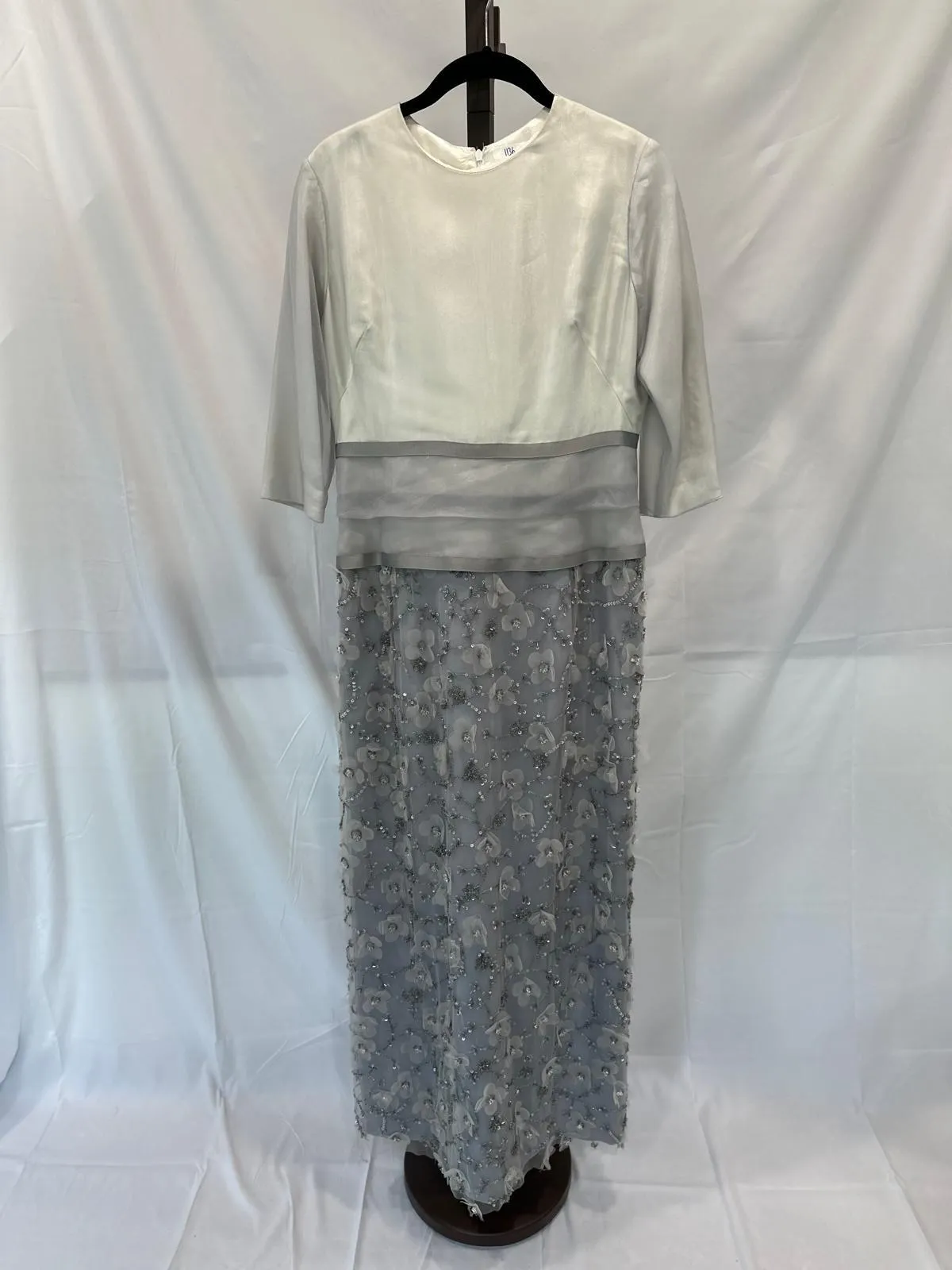 1136 Grey