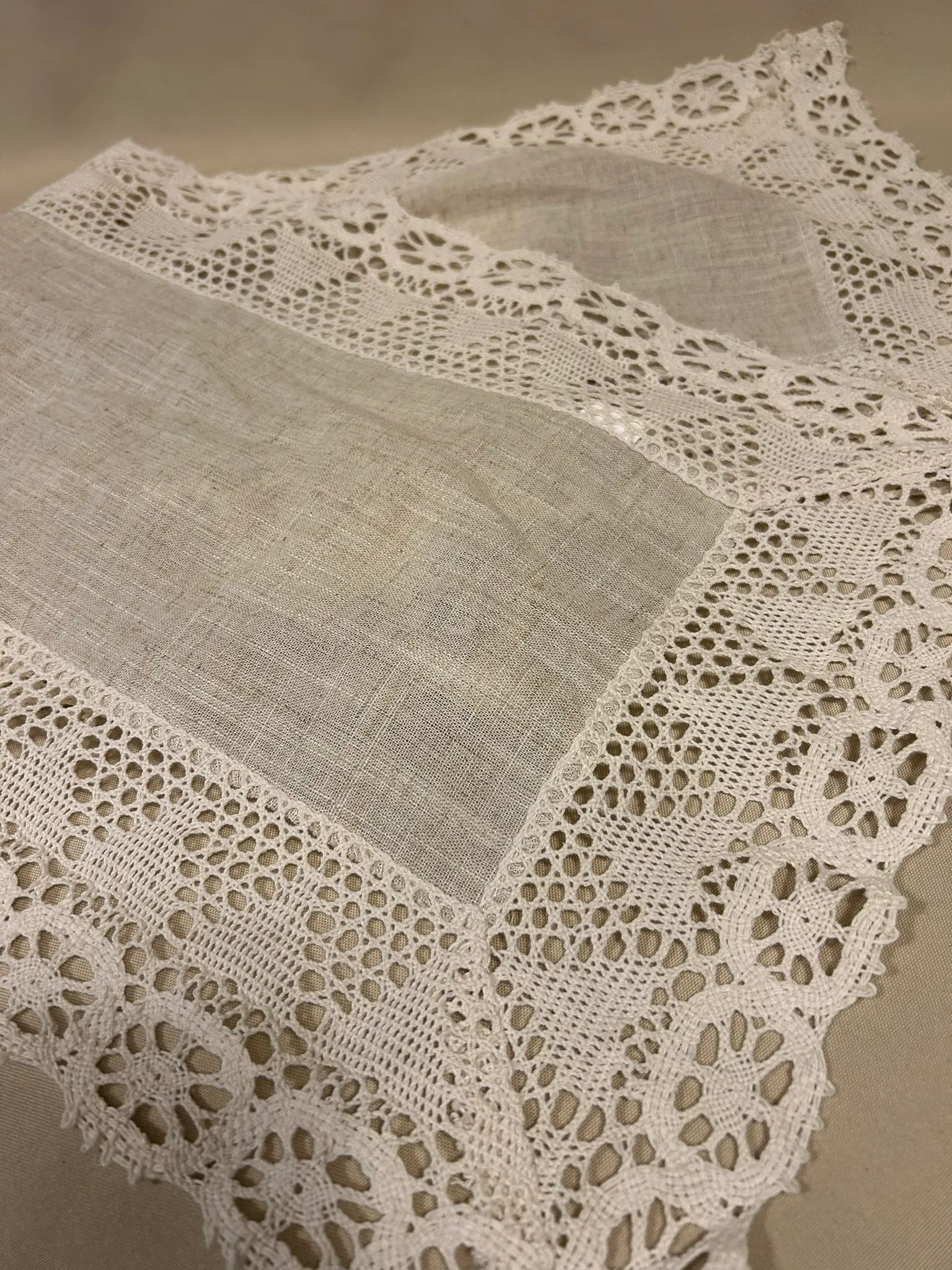 Table Runner 72"x14"