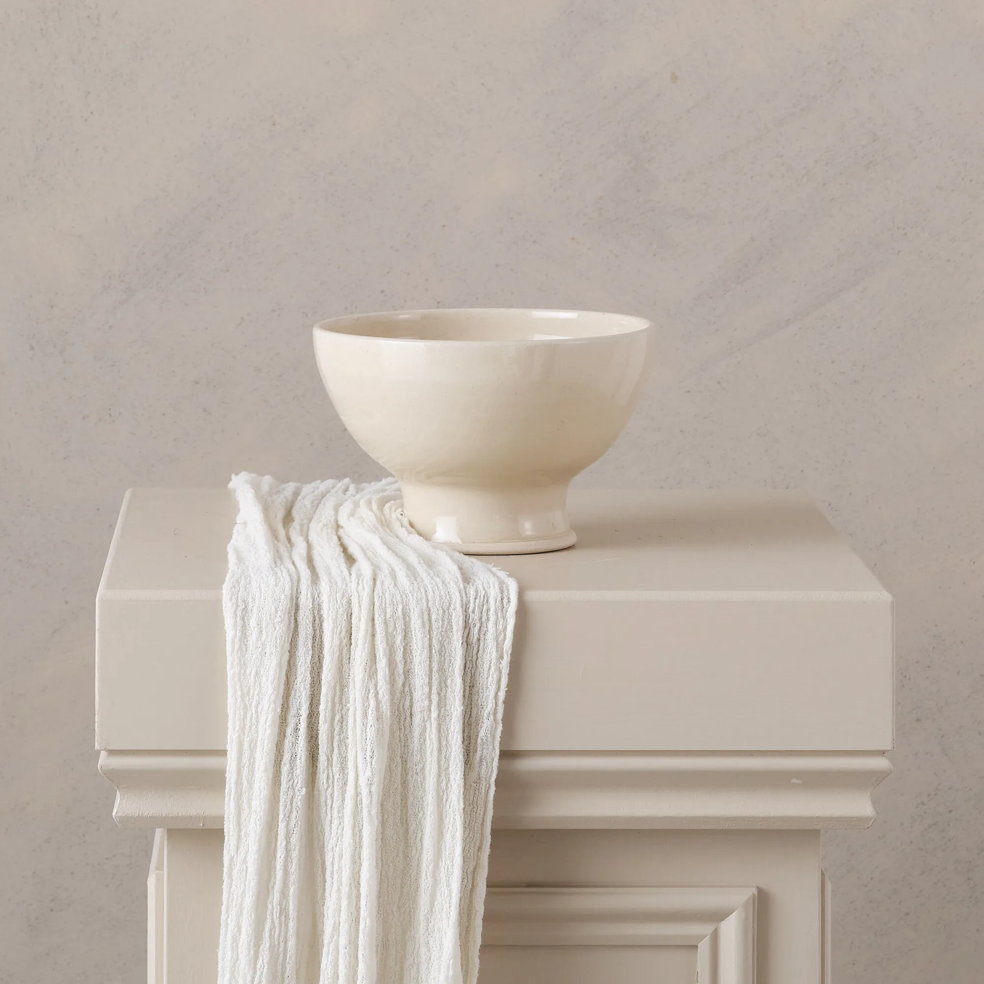 Regular footed bowl