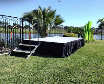 Stage skirt