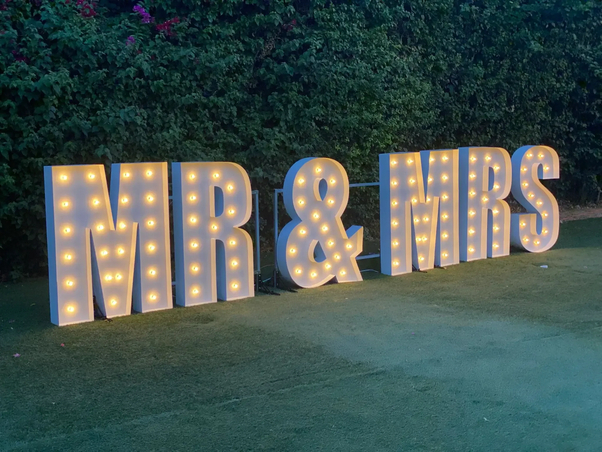 Mr & Mrs Marquee Letter Rental (4FT) – Elegant Wedding Décor in Dallas Metroplex