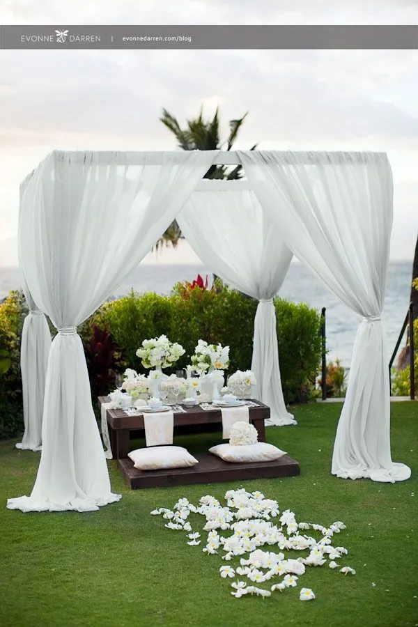 Décor & Wedding Items 