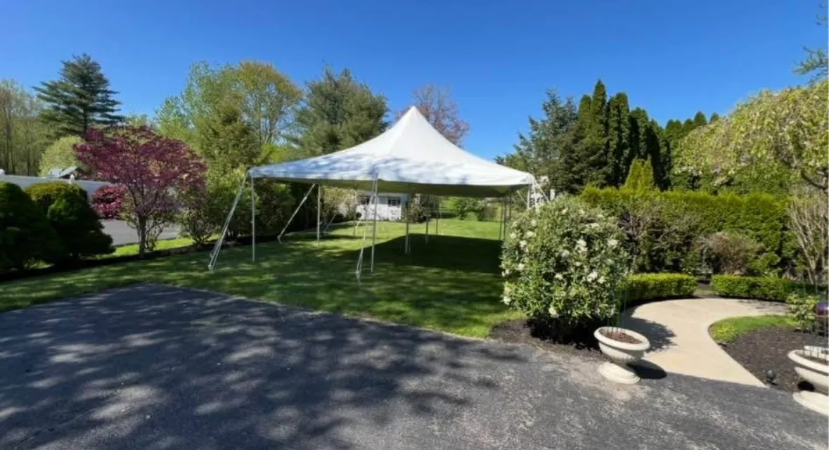20'x30' Party Package with 8' Banquet Tables