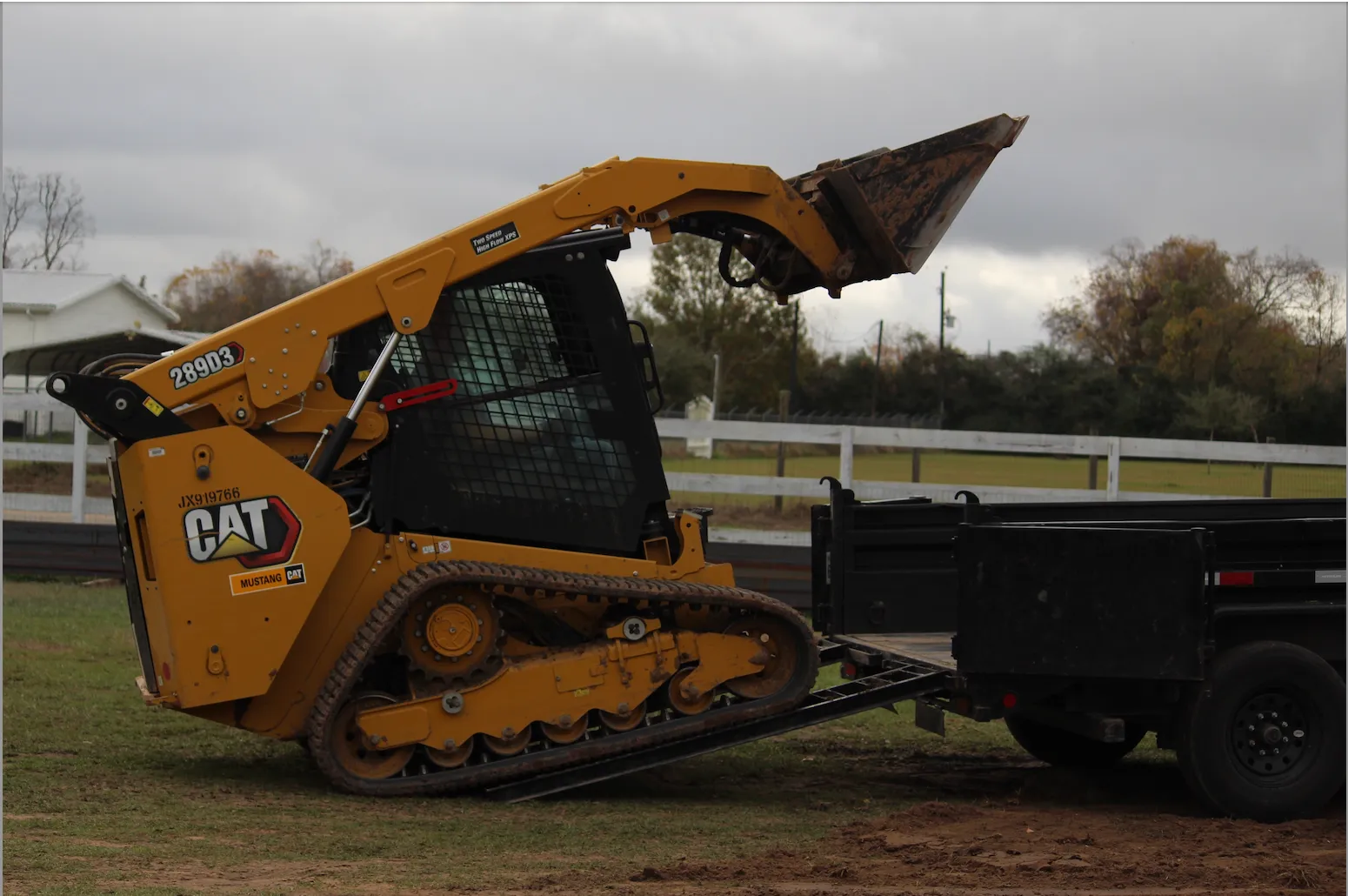 Carterpillar 289D3 Enclosed cab - high flow