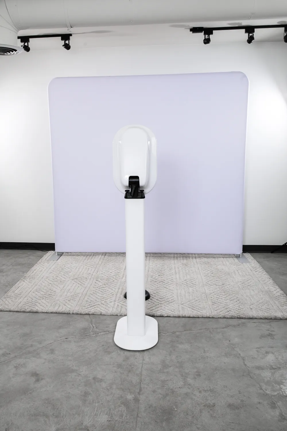 Backdrop - White