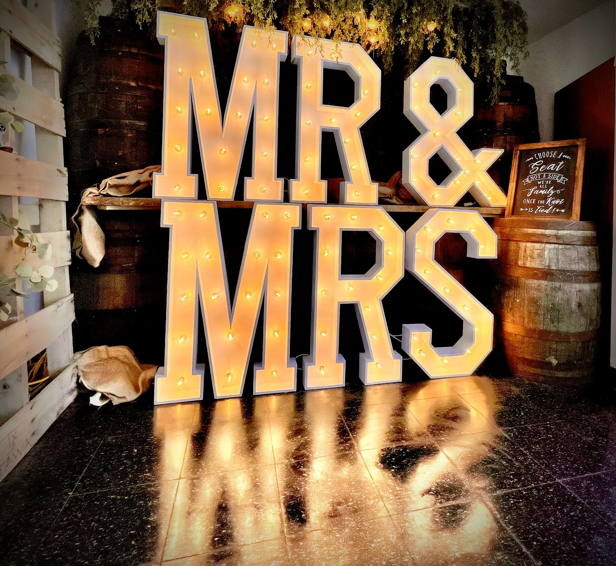 Mr & Mrs (Bundled)