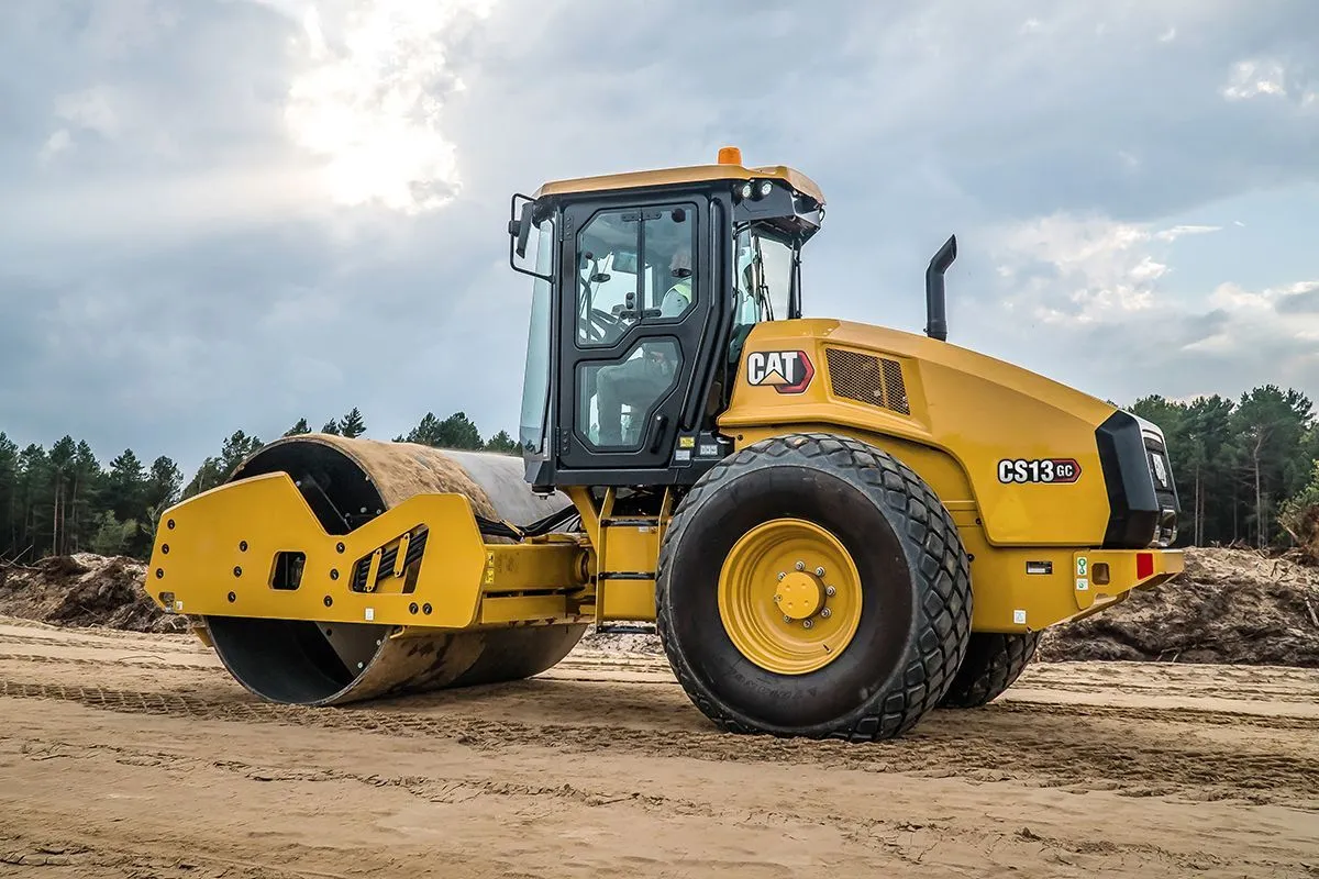 CAT CS13