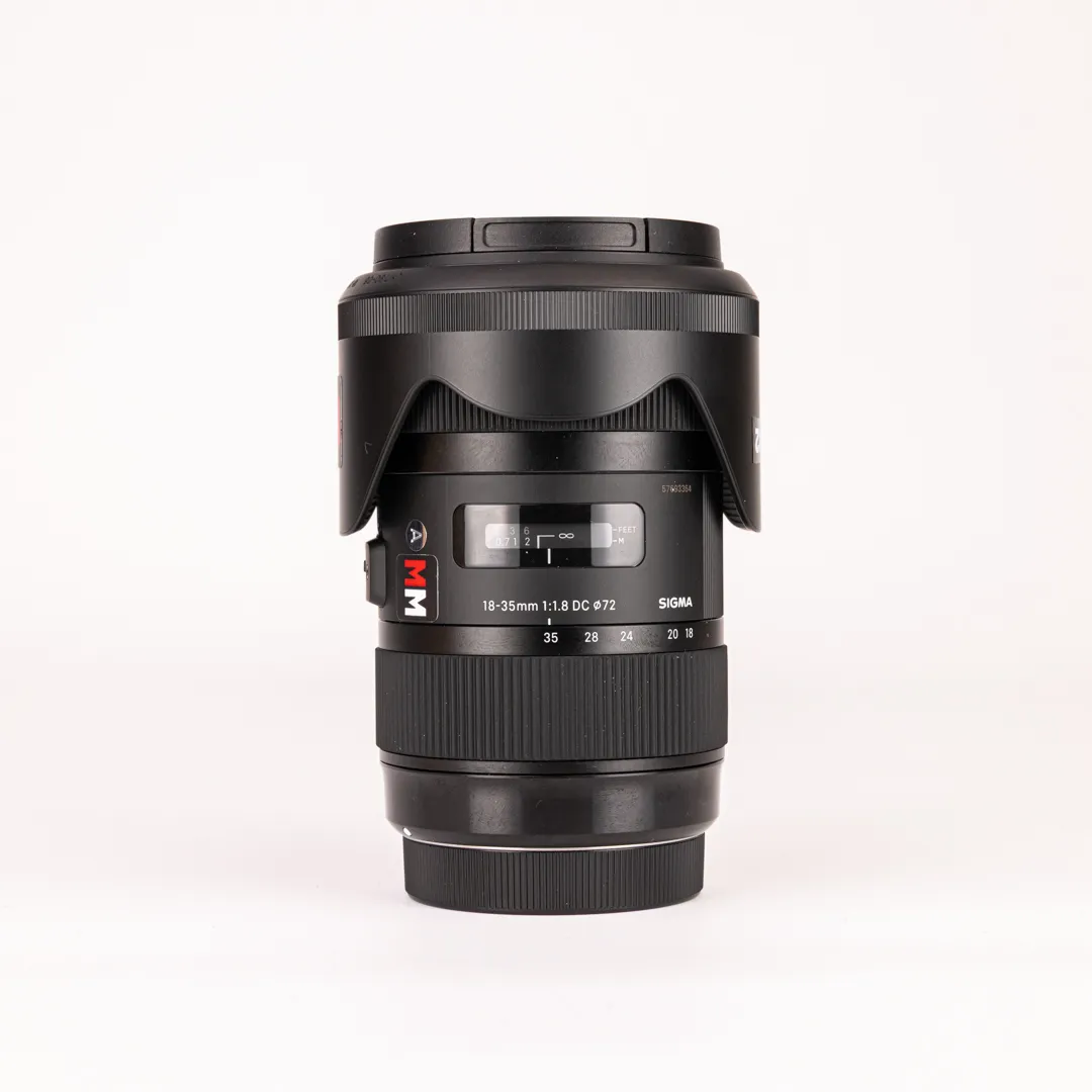SIGMA 18-35mm f/1.8 DC HSM Art