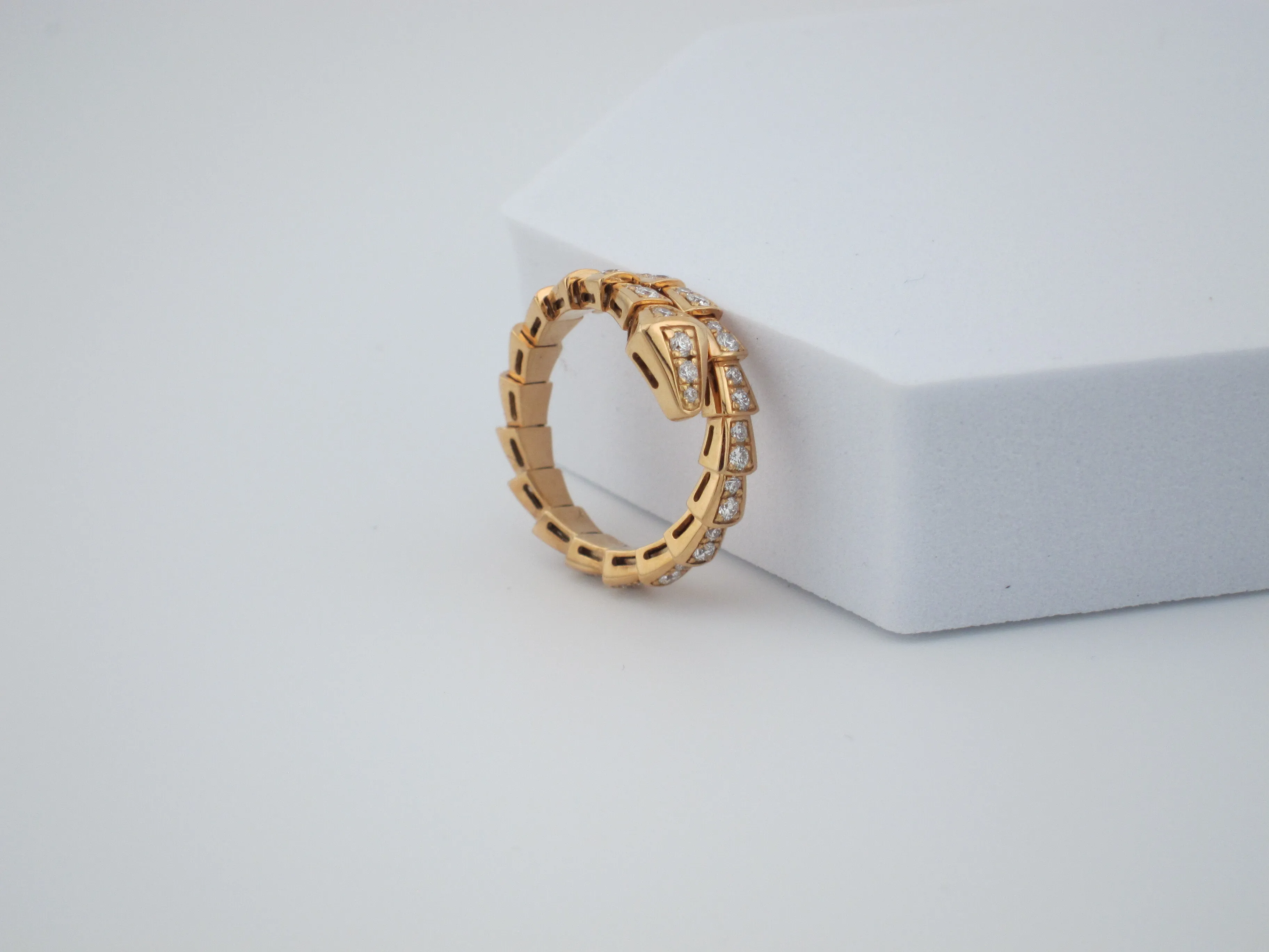 SERPENTI VIPER RING YELLOW GOLD