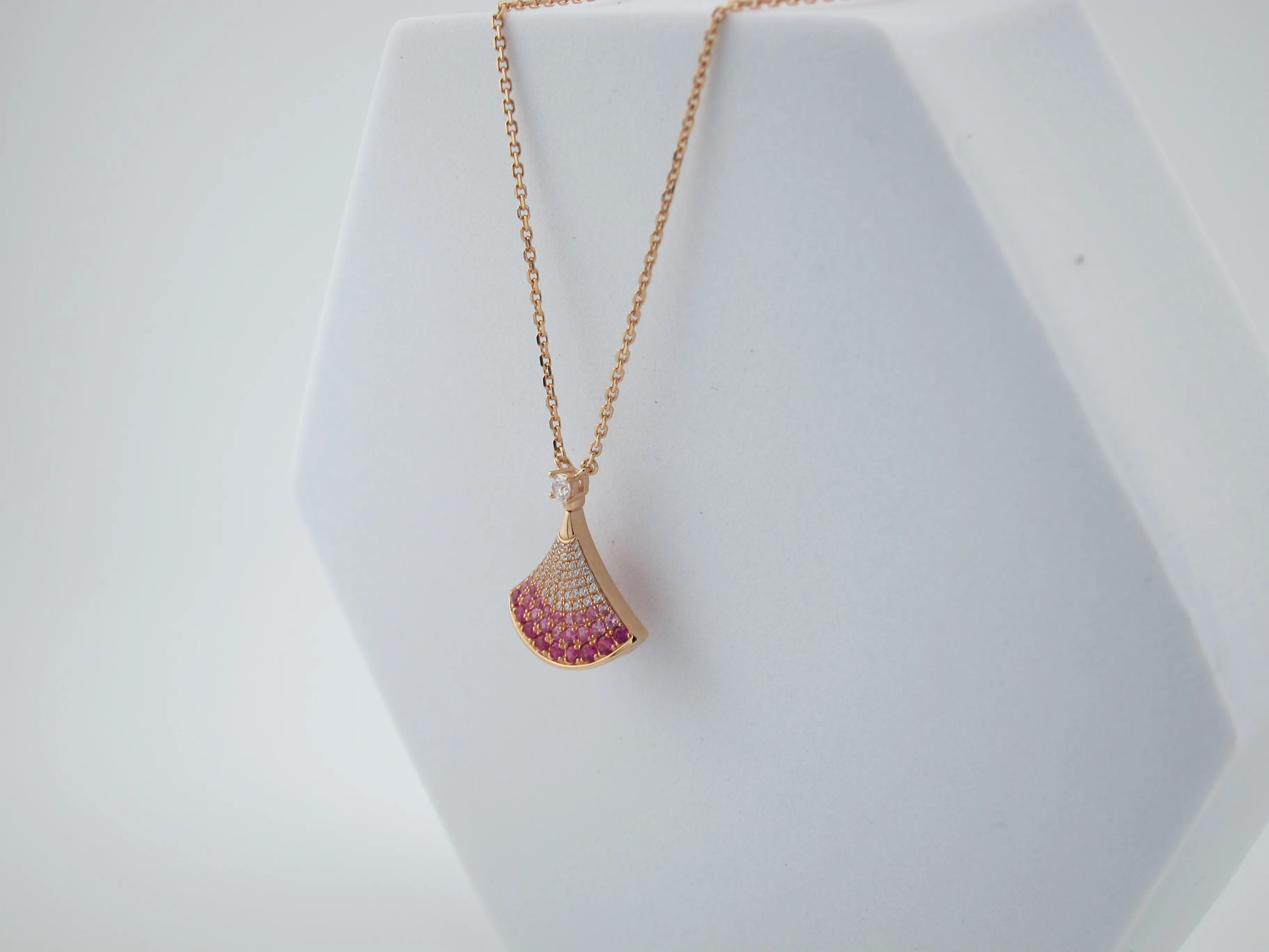 BVLGARI DIVAS’ DREAM NECKLACE