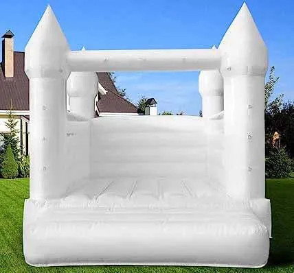 INFLATABLES & SOFT PLAY