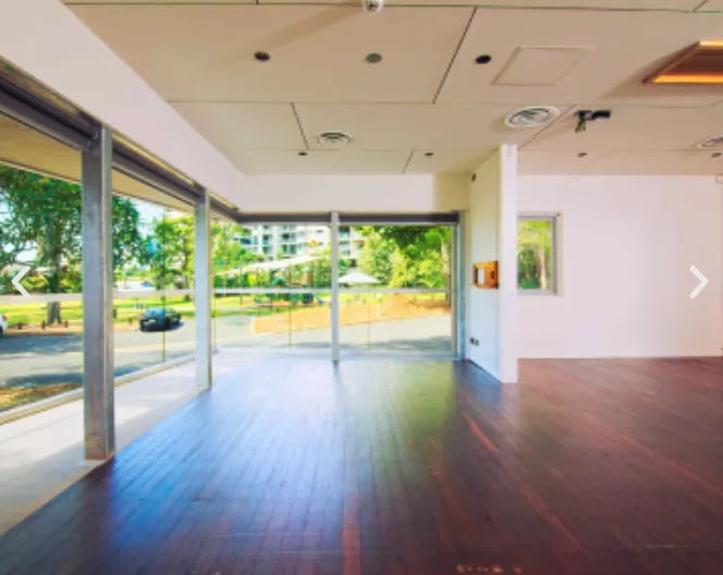 Glass Box Room  