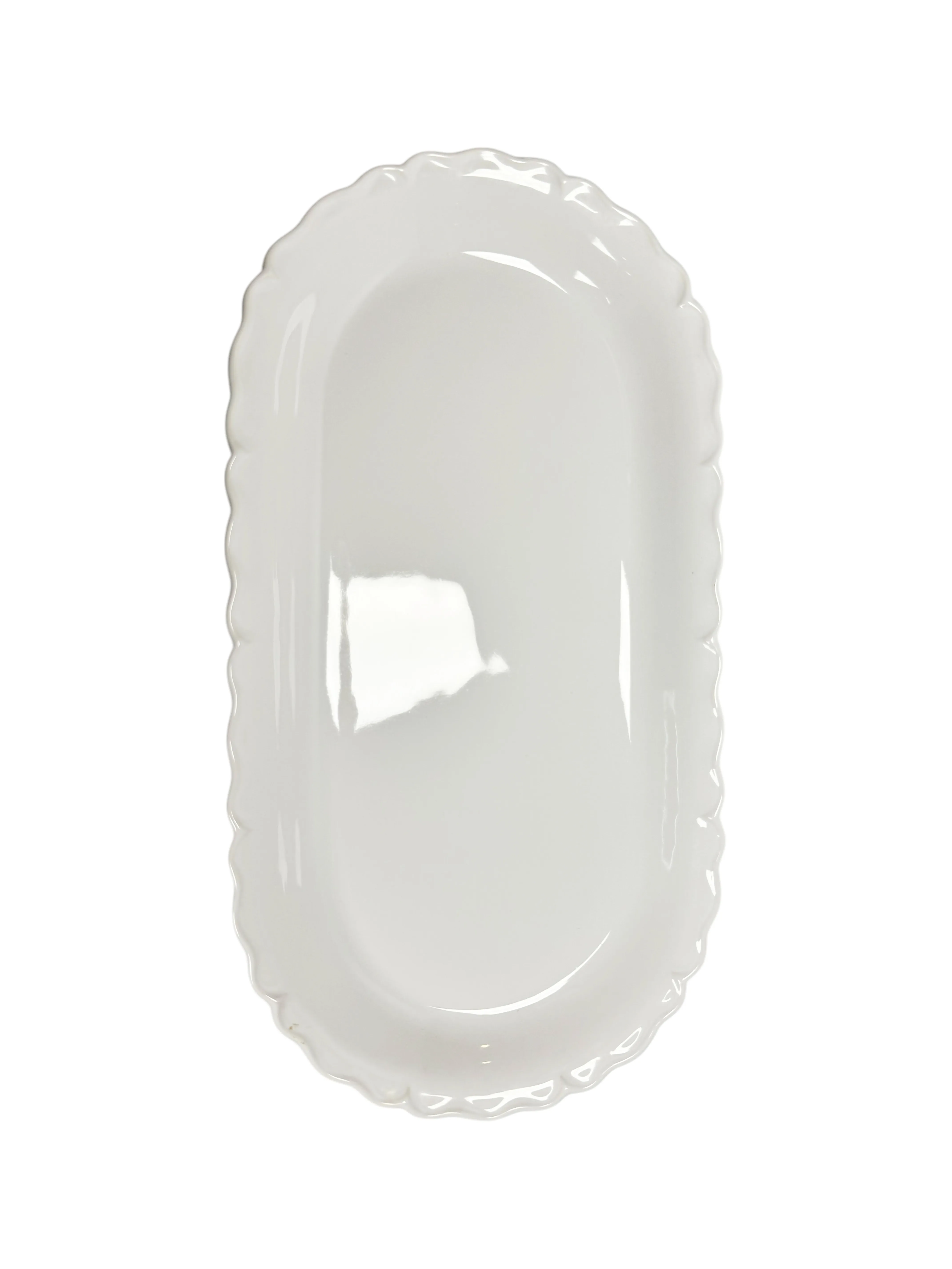 Scalloped Oval Plate