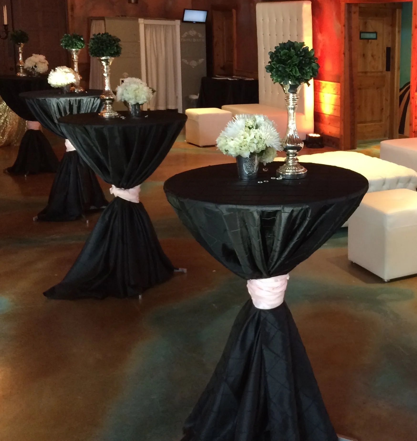 White Bistro Table Linen